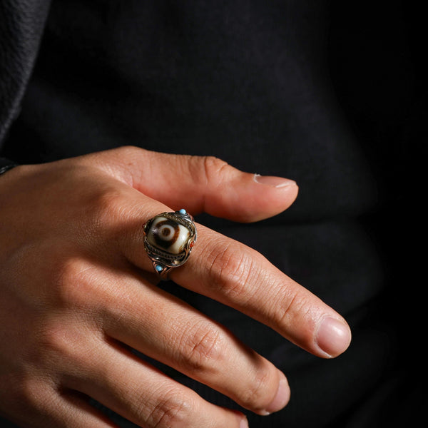 How to Wear Dzi Beads: A Complete Styling Guide to Tibet's Sacred Amulet