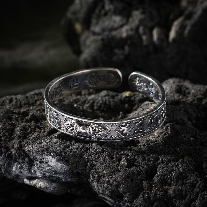 Vajra-Armband mit Sechs-Wort-Mantra