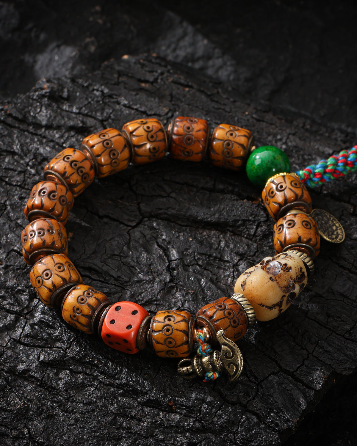 Bracelet en os de yak-4