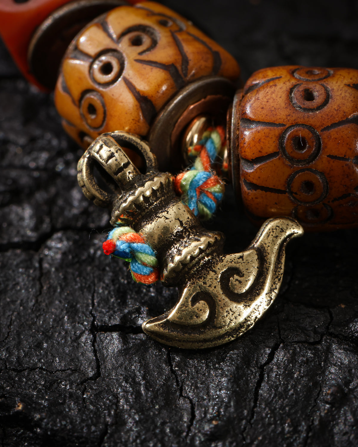 Bracelet en os de yak-7