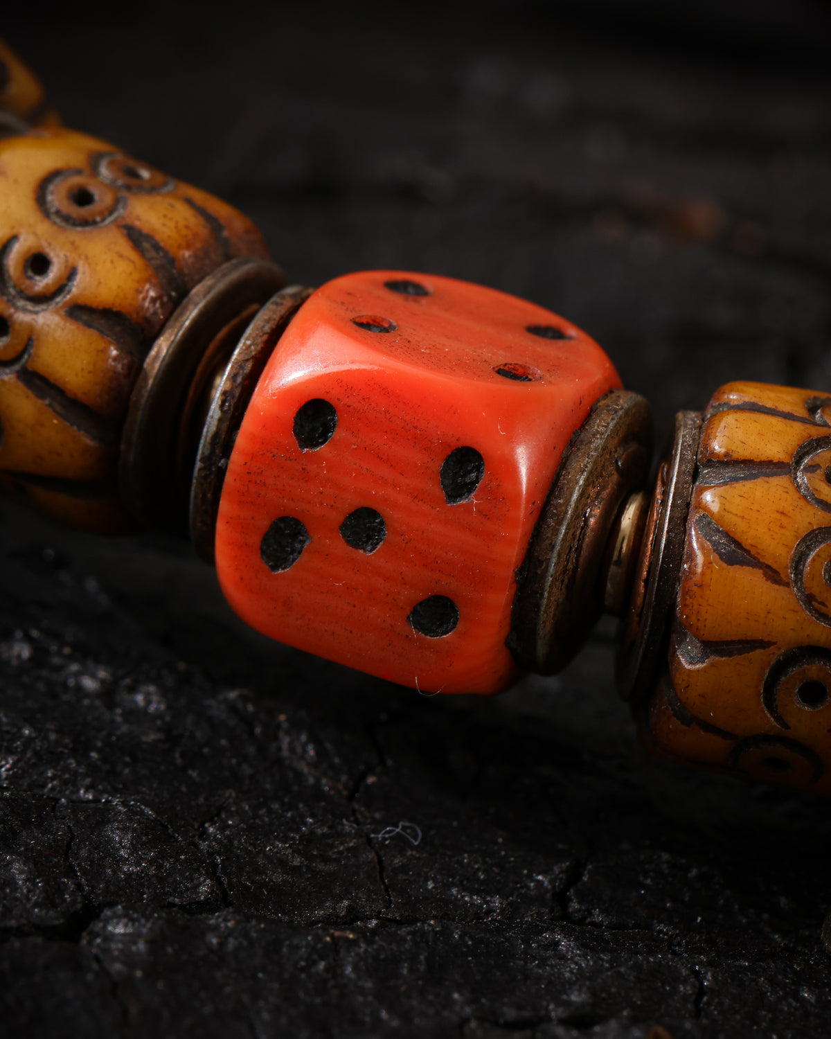 Bracelet en os de yak-9