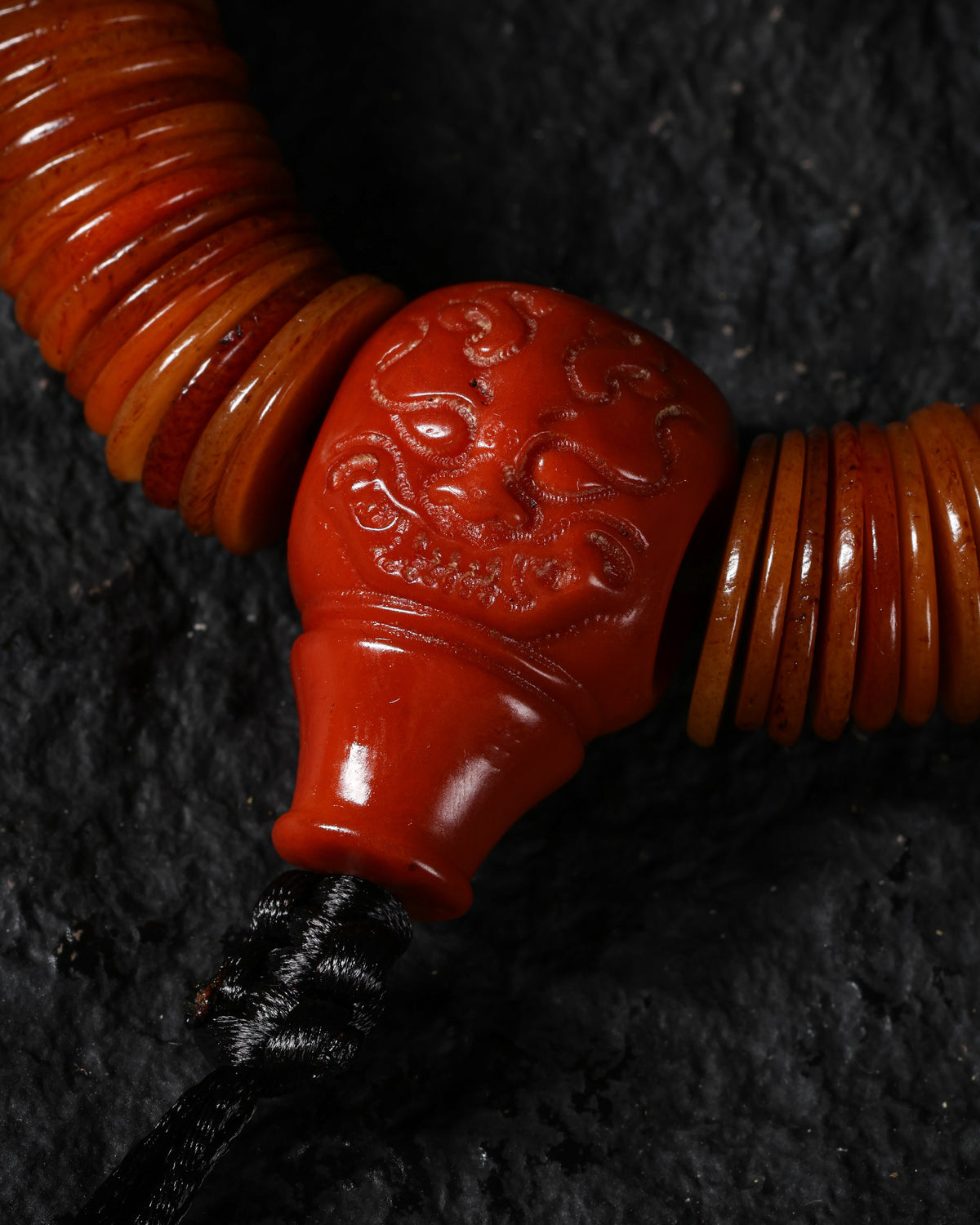 Bracelet en os de yak composé de 108 perles rondes-3