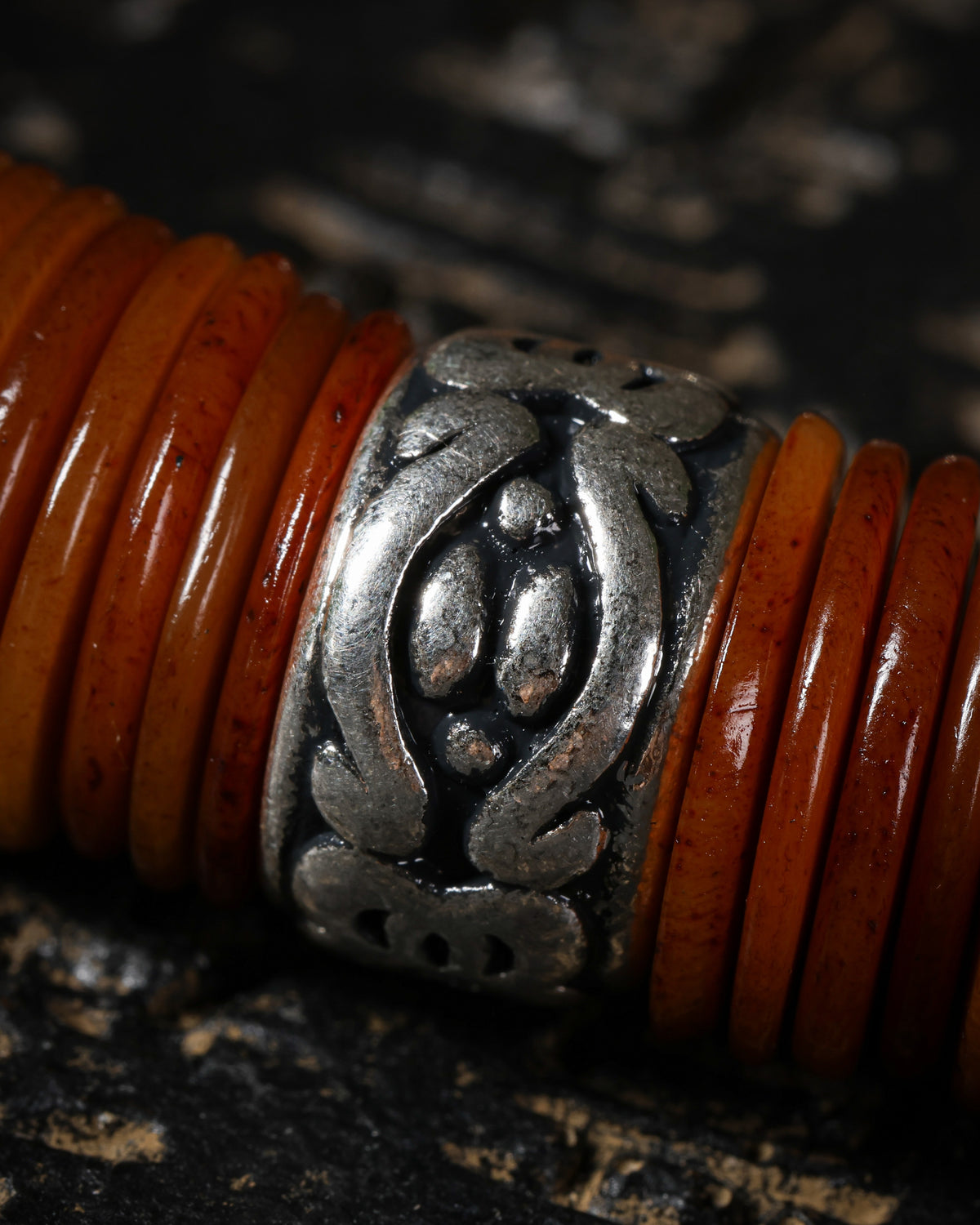 Bracelet en os de yak composé de 108 perles rondes-5