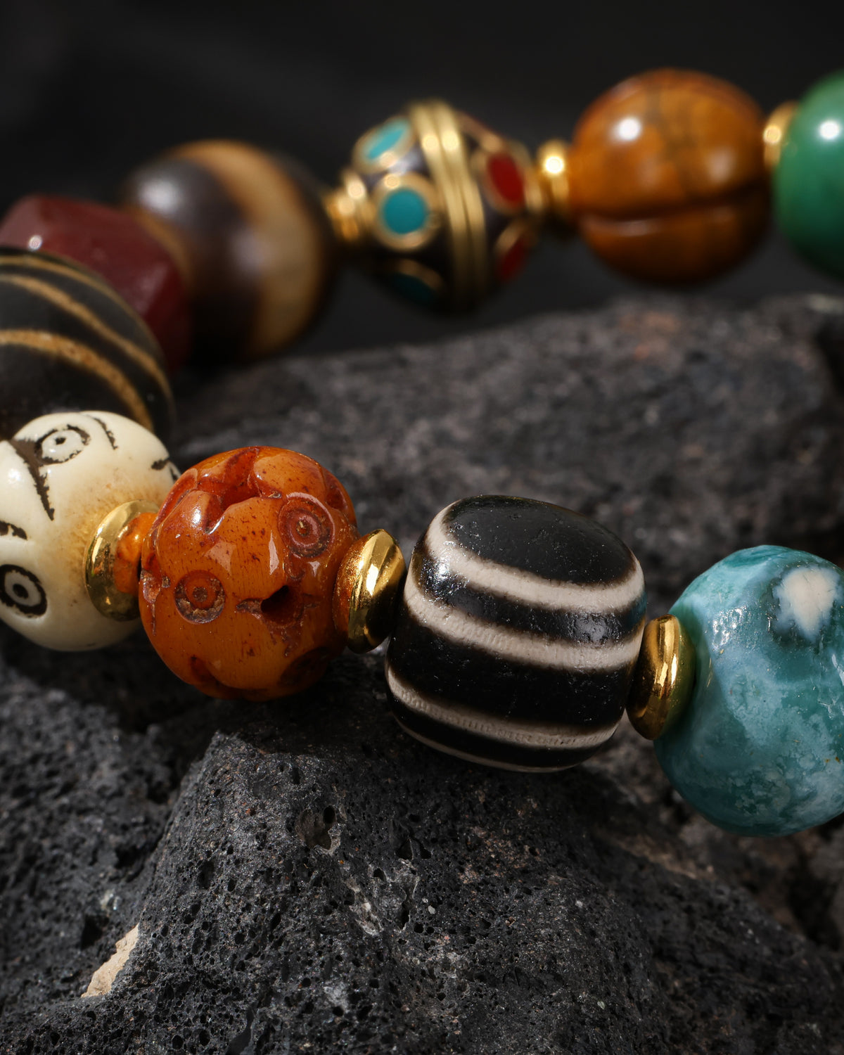 Bracelet talisman en os de yak-3