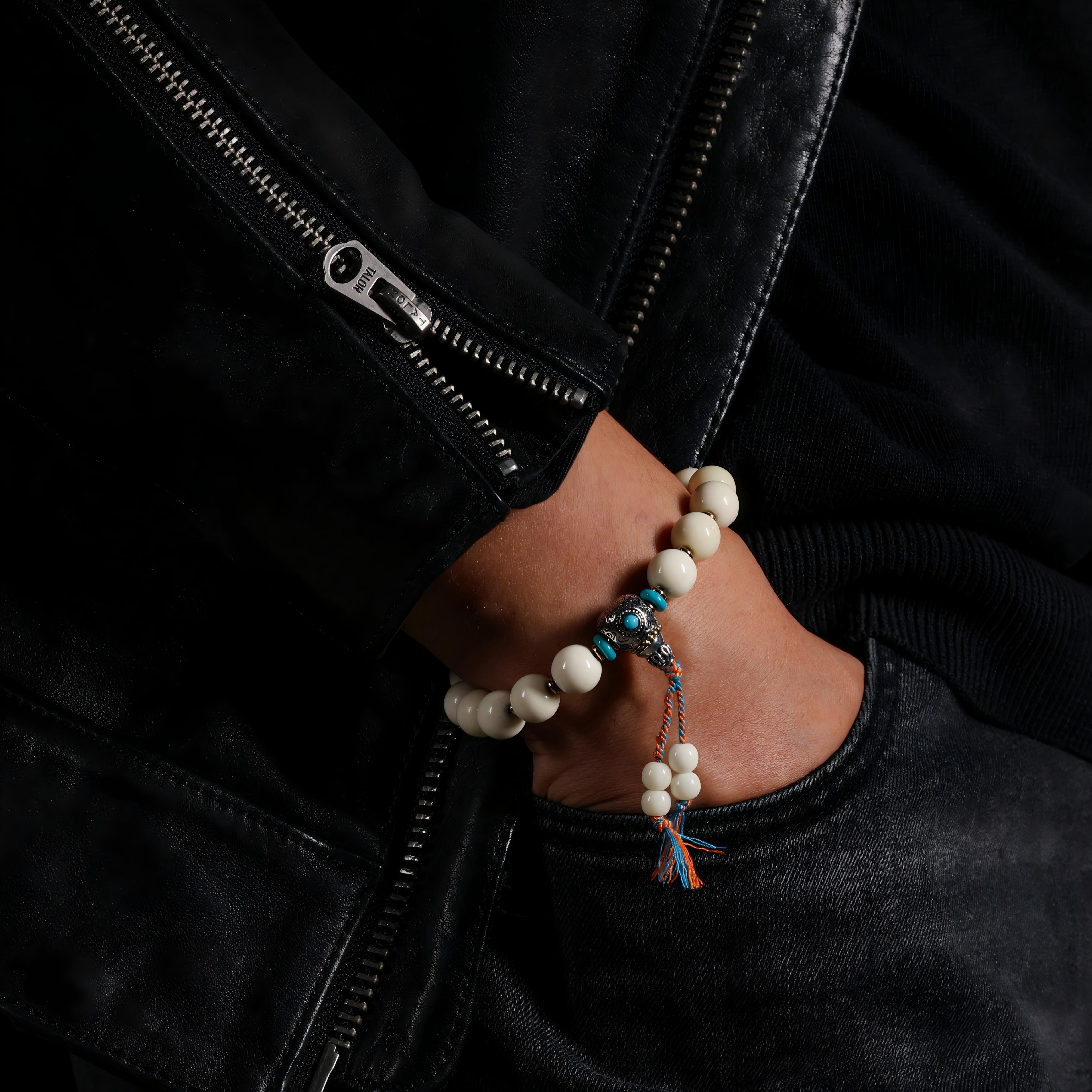 Bracelet en os de yak avec perles Dzi-9
