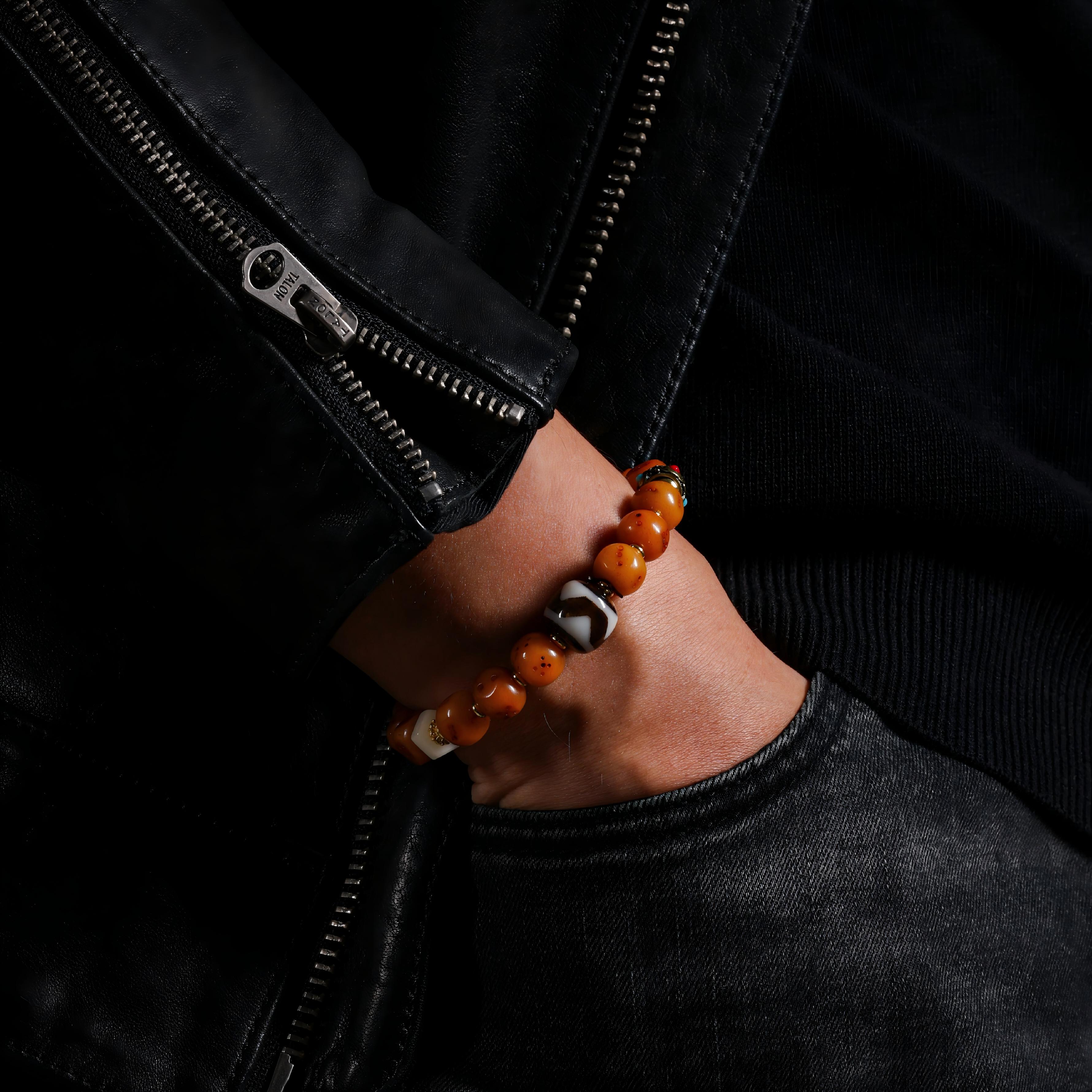 Yak Bone Sho Dice Bracelet