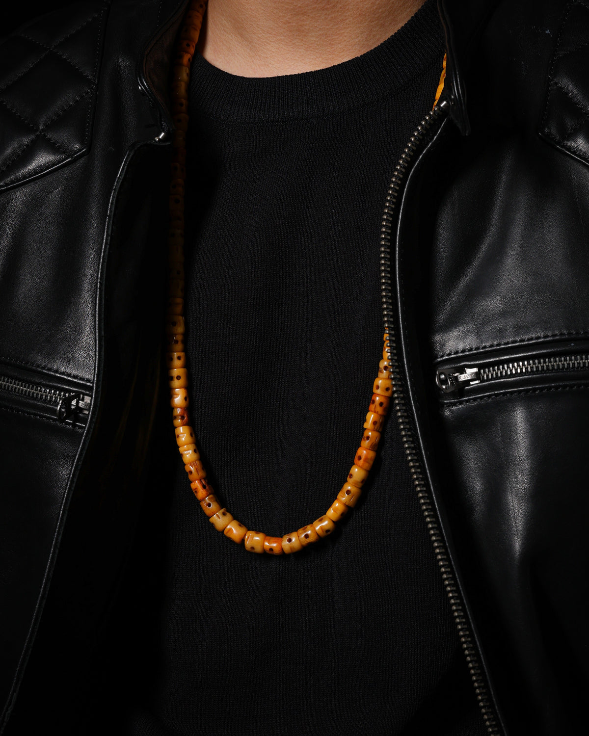Collana con teschio d'osso, 108 perle