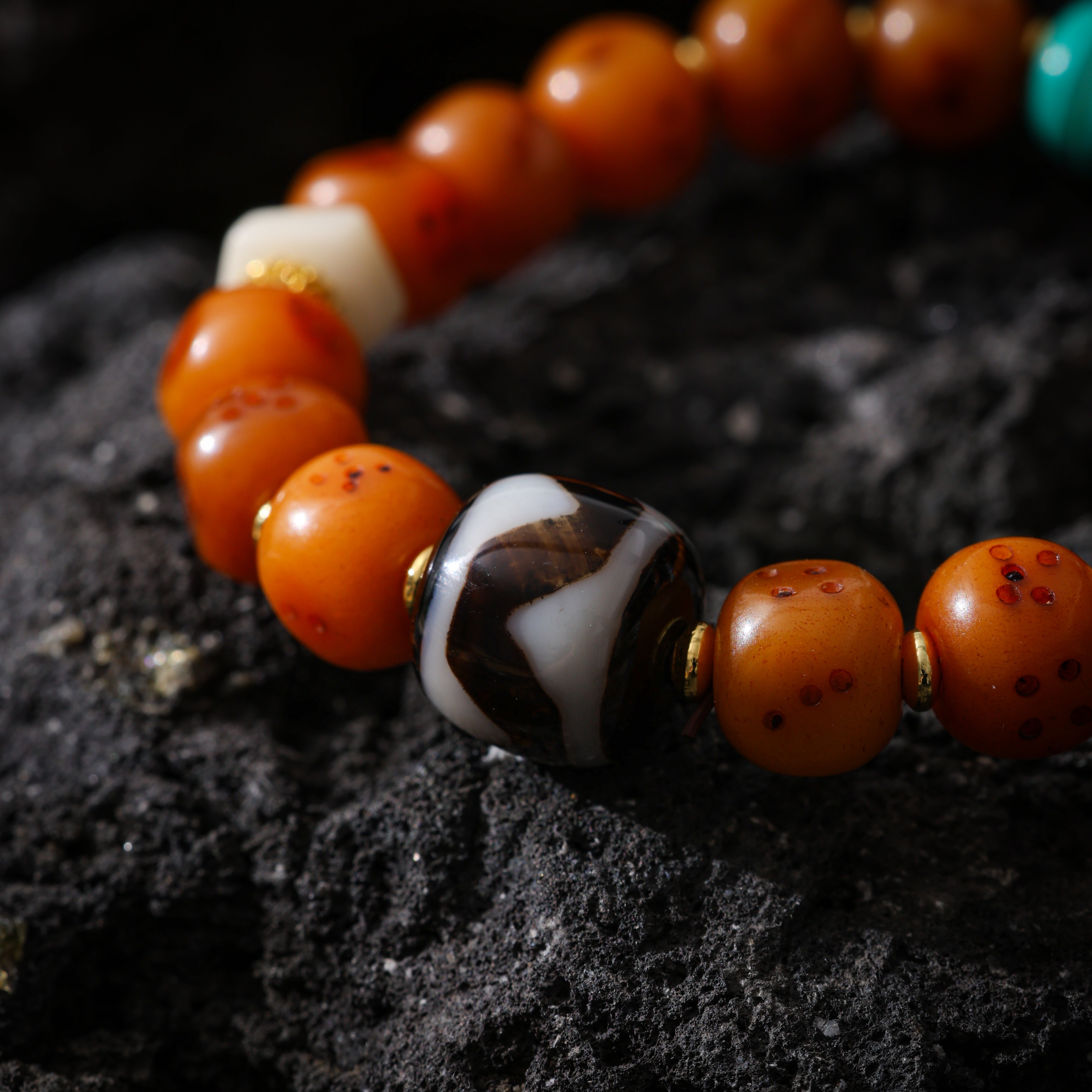 Yak Bone Sho Dice Bracelet-8