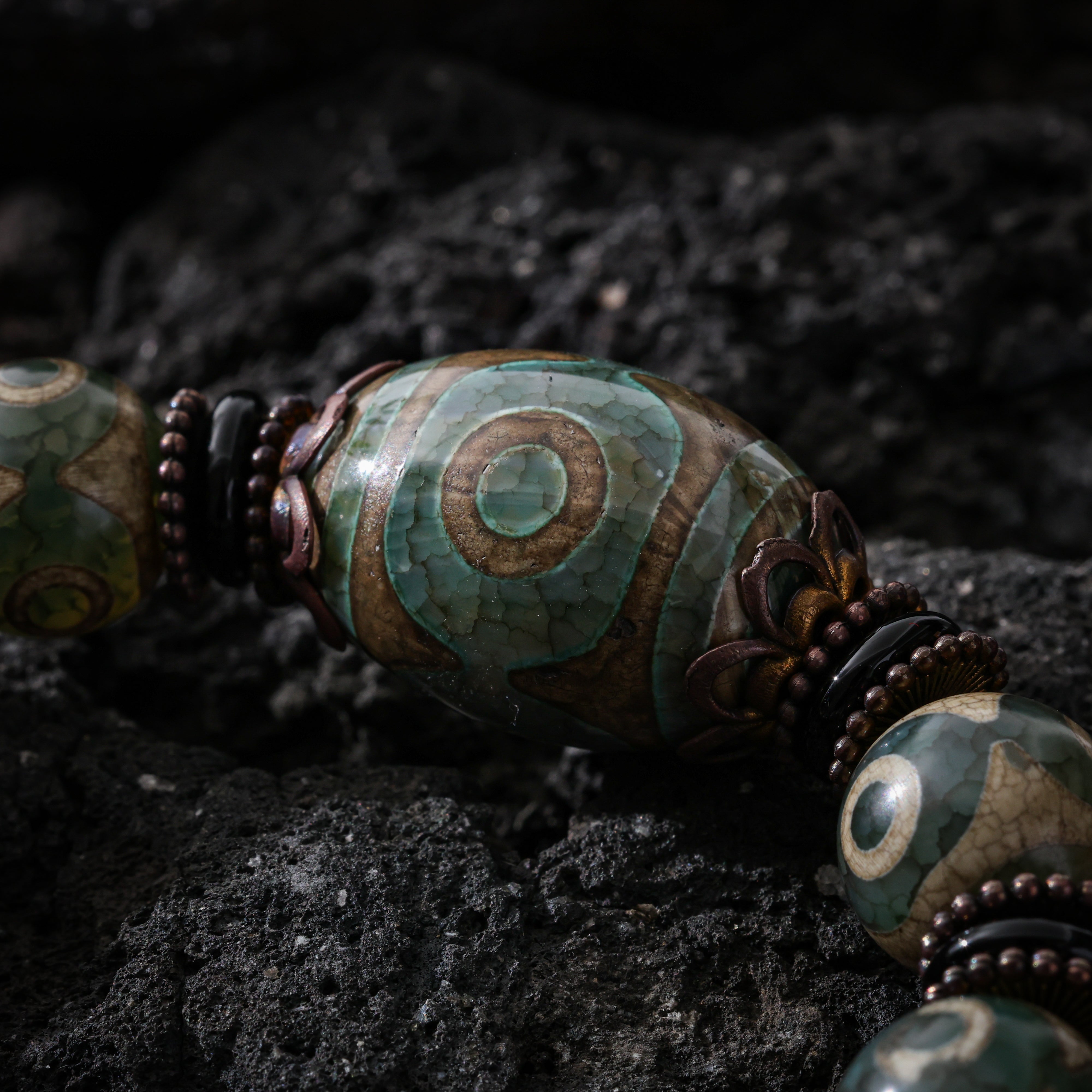 Tibetisches Dzi-Achat-Armband-4