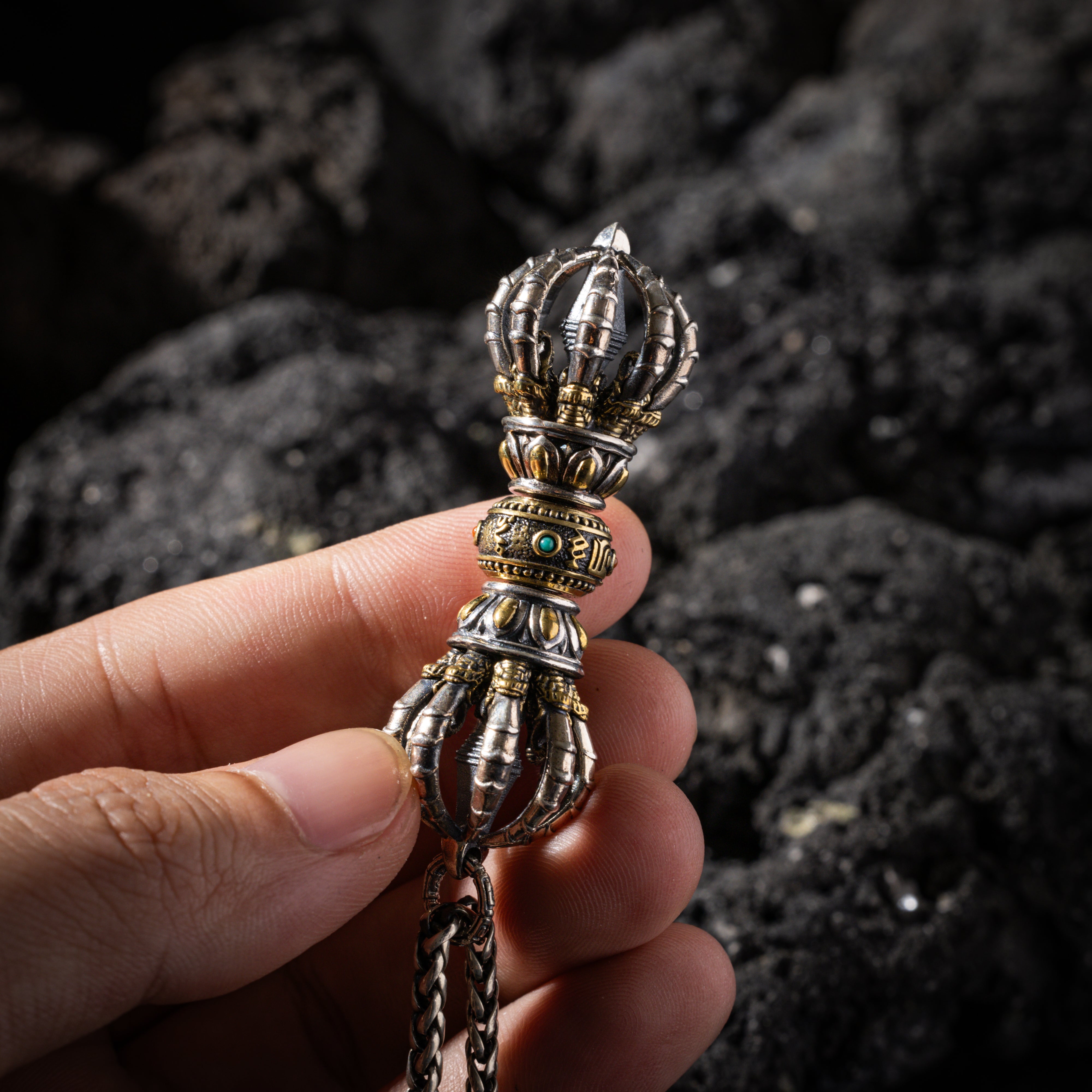 Nine-Pronged Vajra Pendant Necklace-4