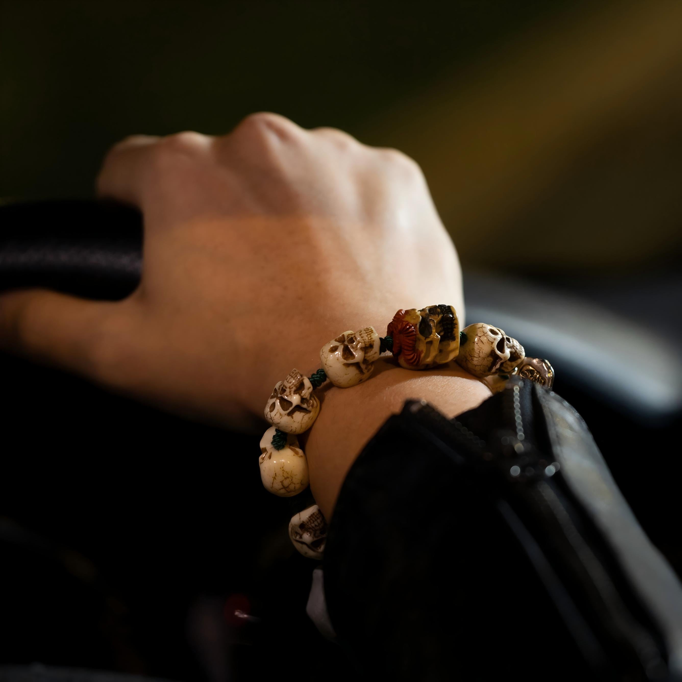 Bracelet en forme de crâne d'os-8