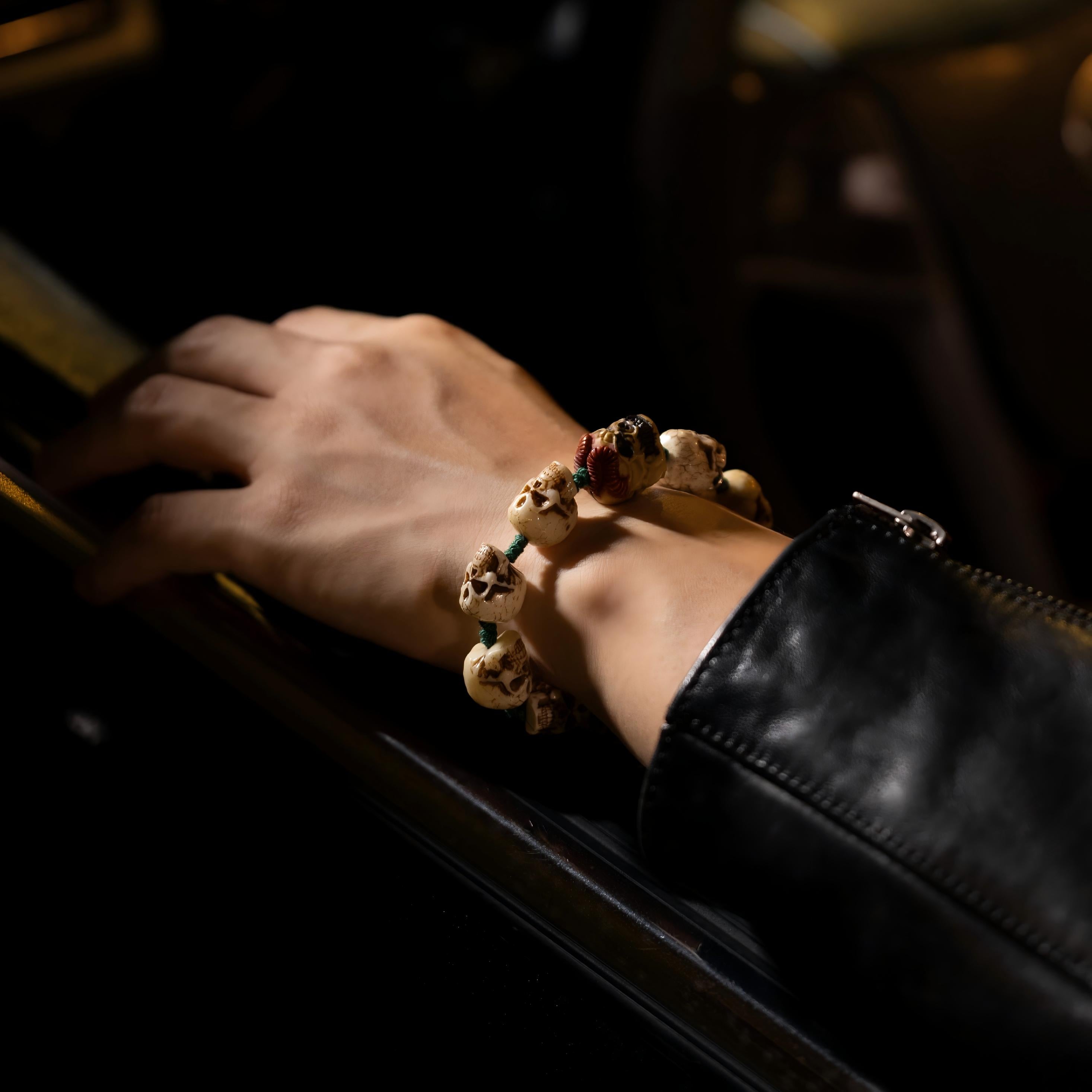 Bracelet en forme de crâne d'os-10