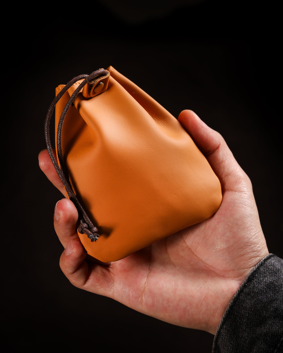 Pochette à bijoux en cuir de vachette huilé-9