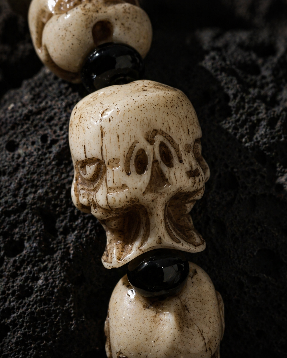 Bone Double-Sided Skull Bracelet-7