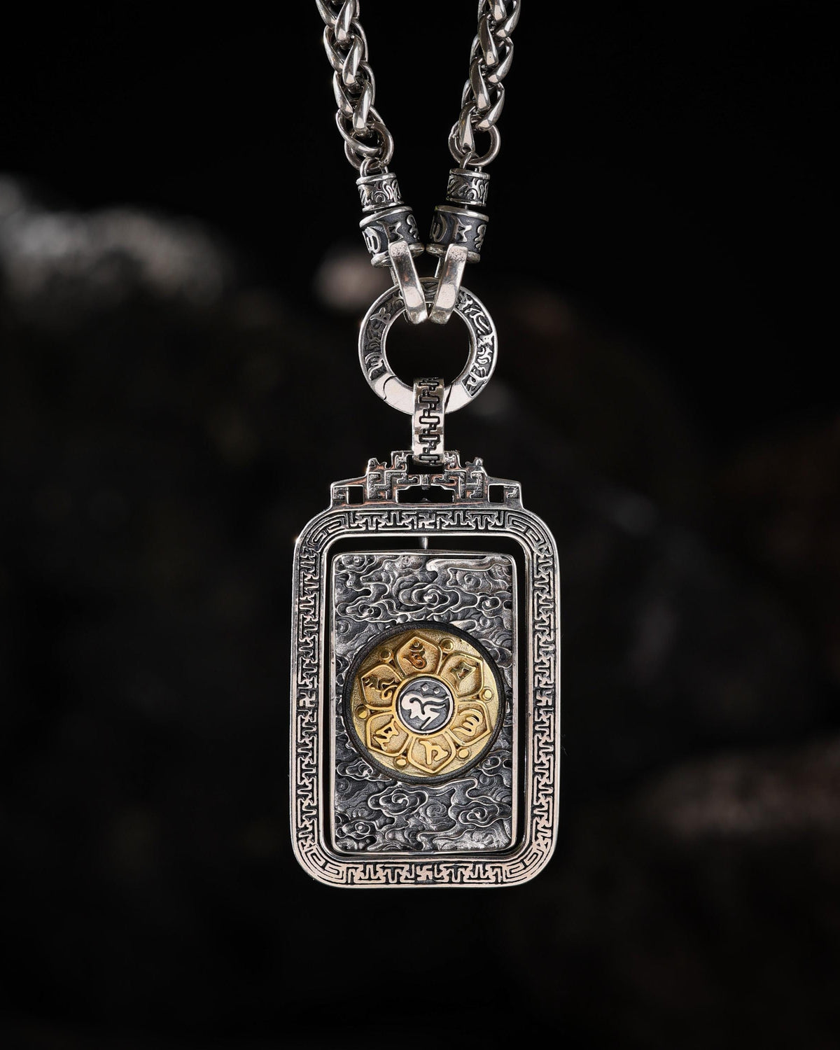 Rotating Vajra Pendant Necklace