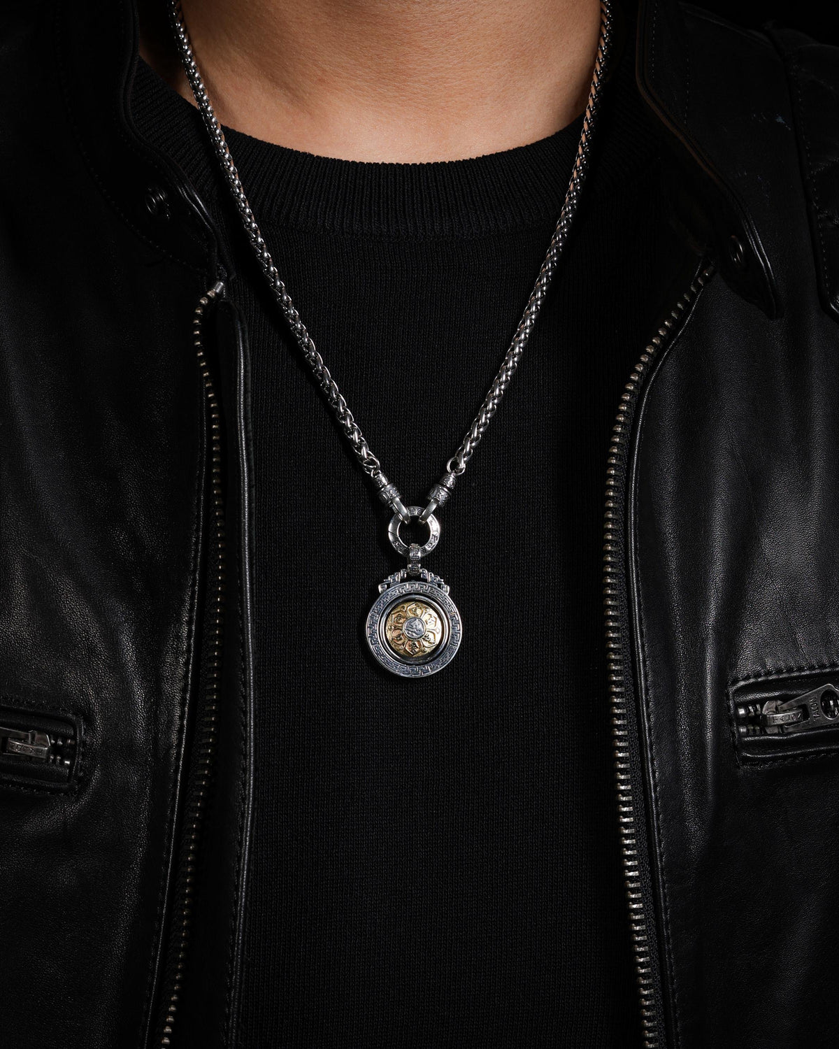 Rotating Nine-Palace Pendant Necklace