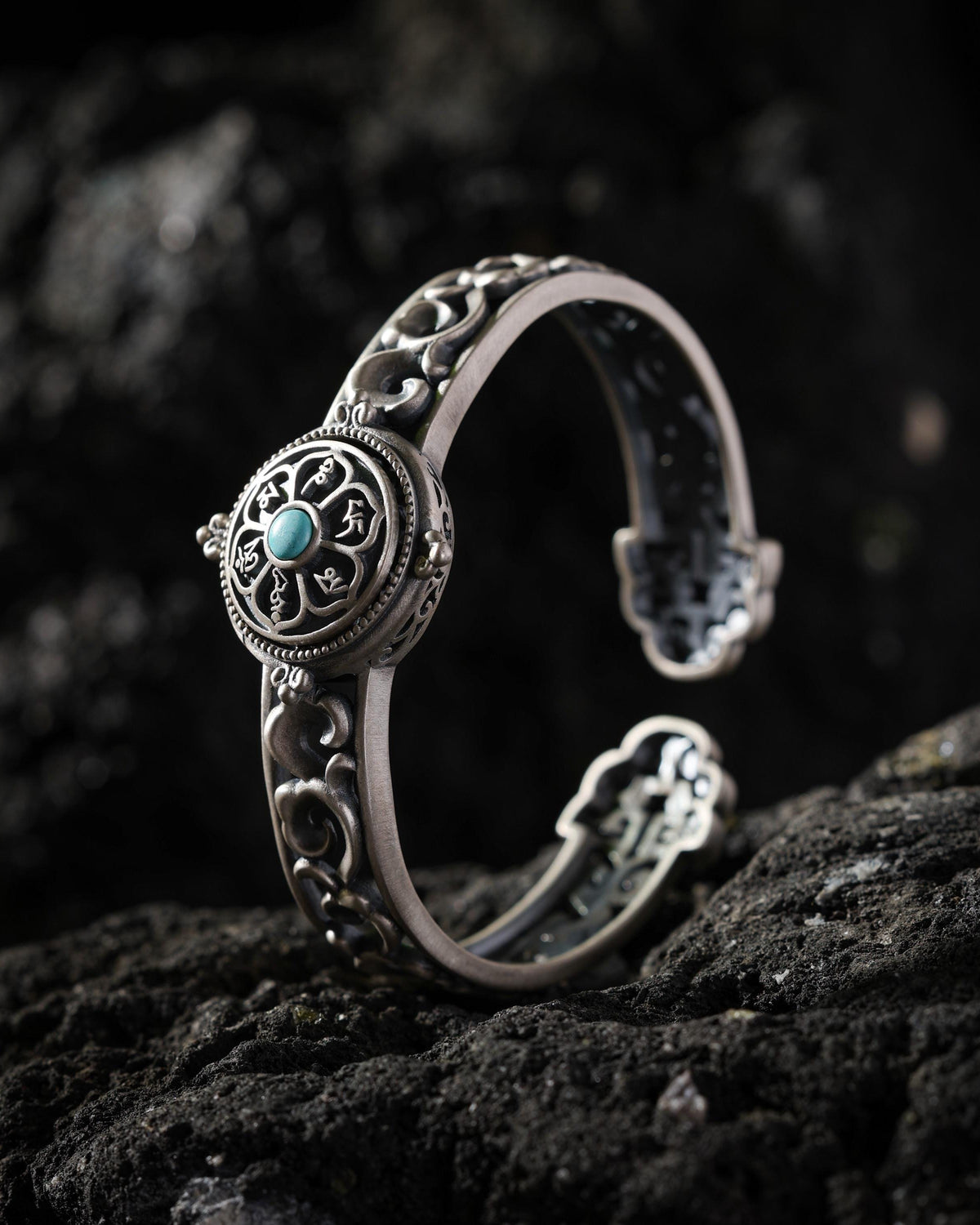 Rotating Six-Word Mantra Bracelet