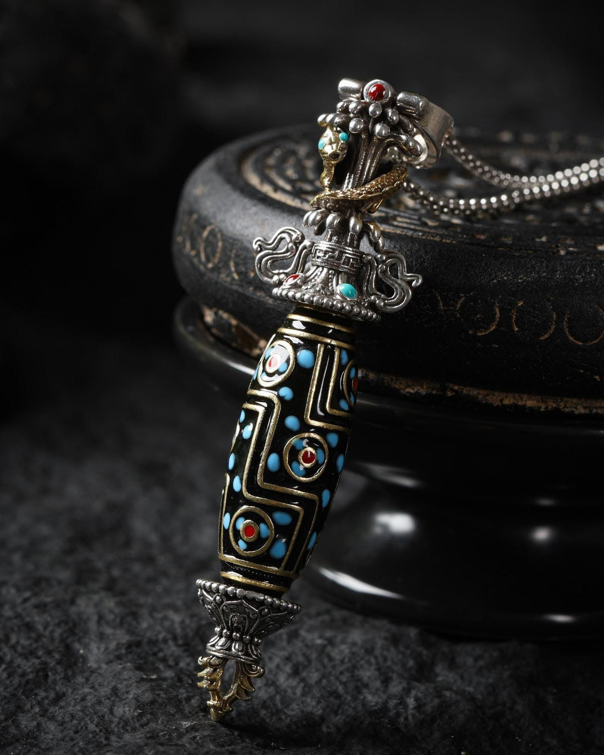 Halskette mit drehbarem Vajra-Anhänger-5
