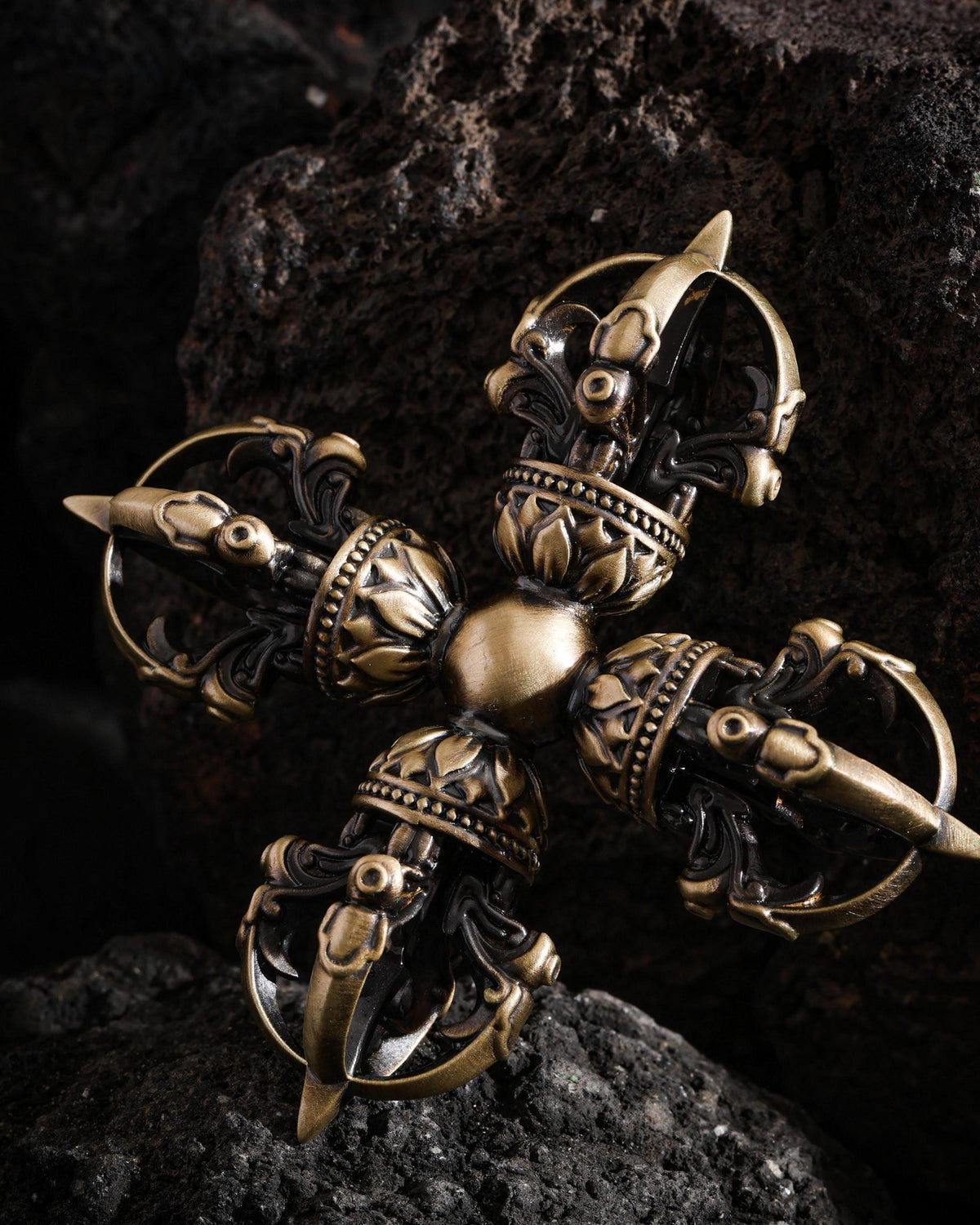 Handheld Five-Pronged Vajra Talisman