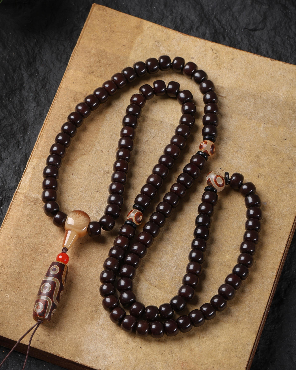 Collar de cuentas Mala Black Bodhi de 108 cuentas