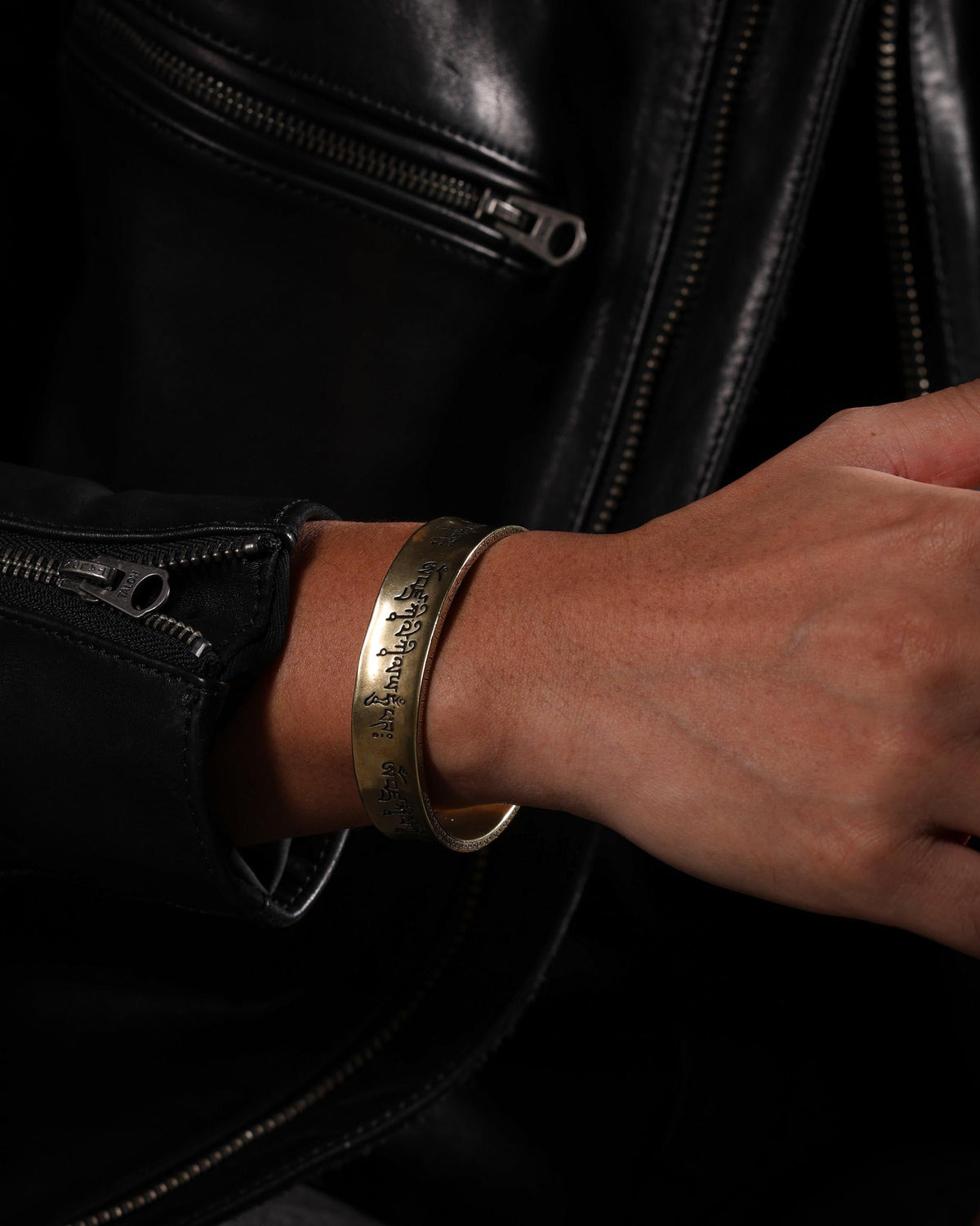 Emptiness Mantra Cuff Bracelet-6