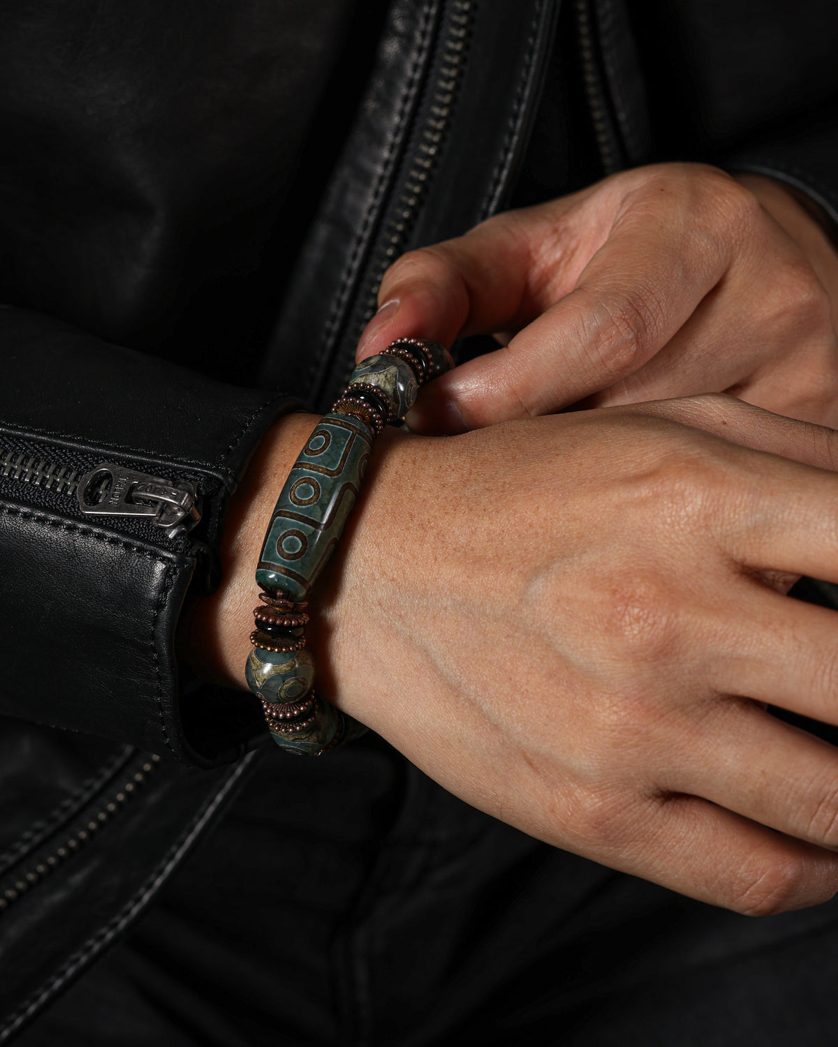 Nine-Eye Green Dzi Mala Bracelet-3