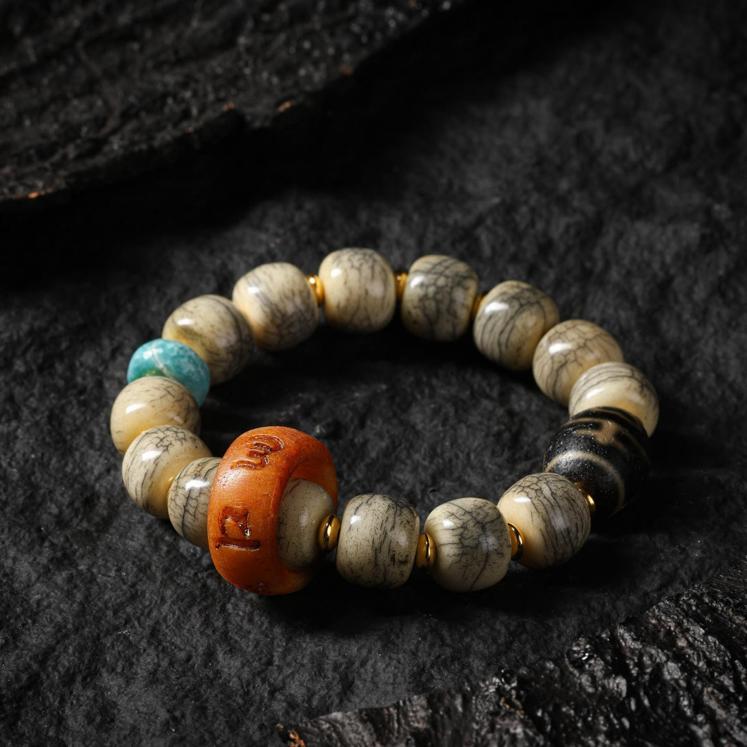 Aura Deer White Yak Bone Bracelet – 14mm Beads, Tibetan Dzi Bead & Six-Word Mantra Charm, Handmade Spiritual Mala Jewelry