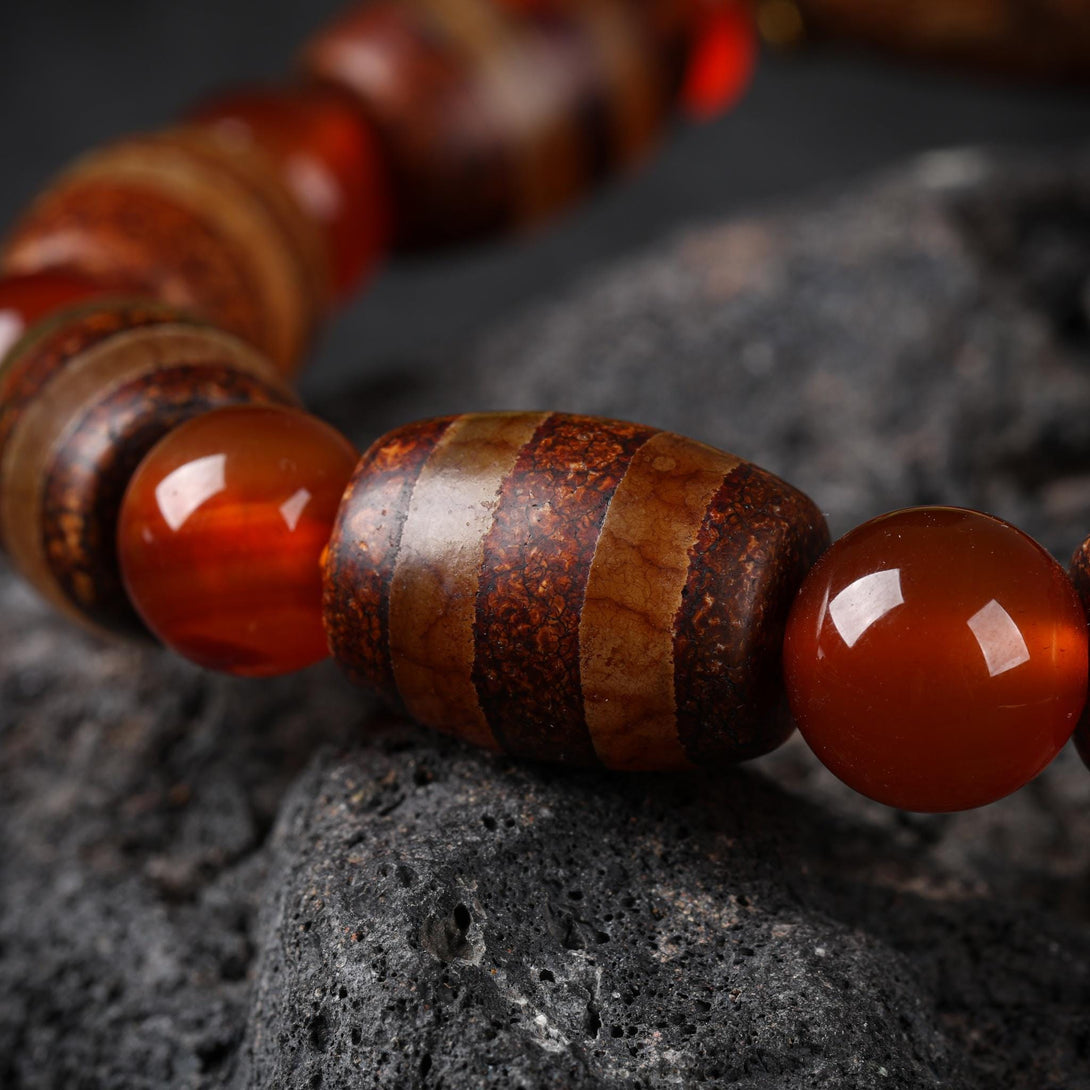 Tibetan Dzi Mala Bracelet Nine-Eye Dzi Bead