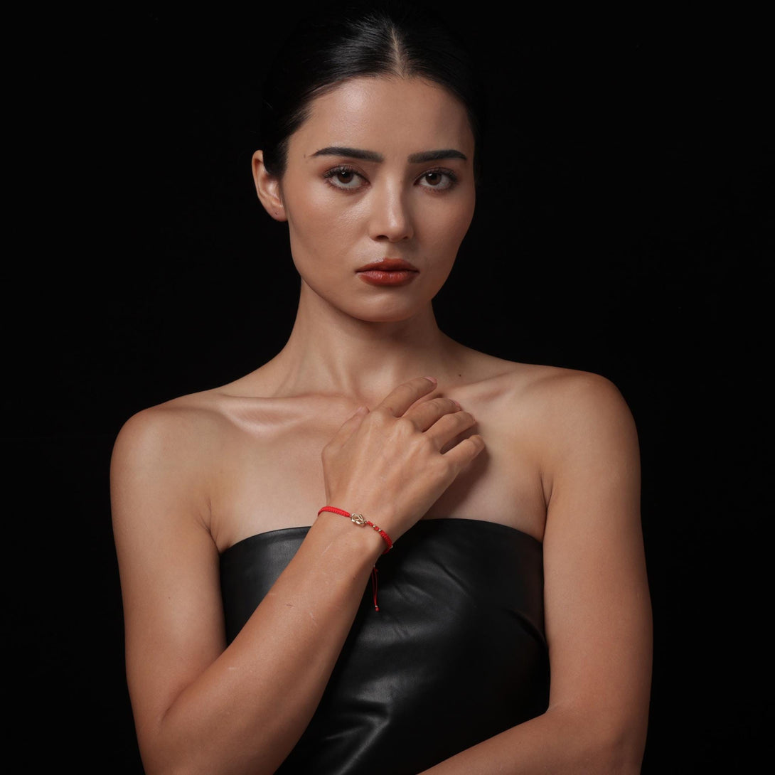 18K Gold Plated The Eternal Love Om Mani Padme