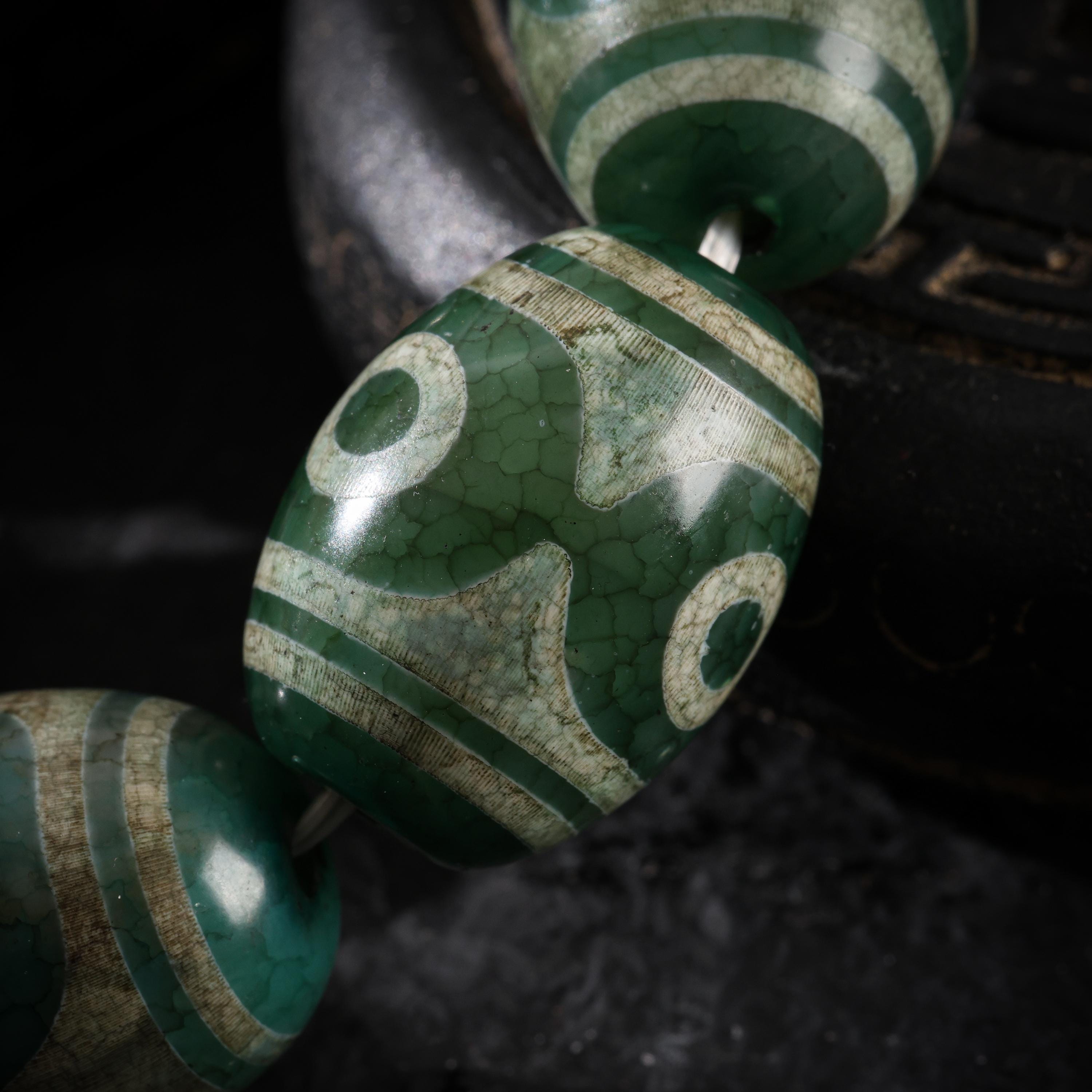 Tibetan Three-Eyed Dzi Beads Bracelet