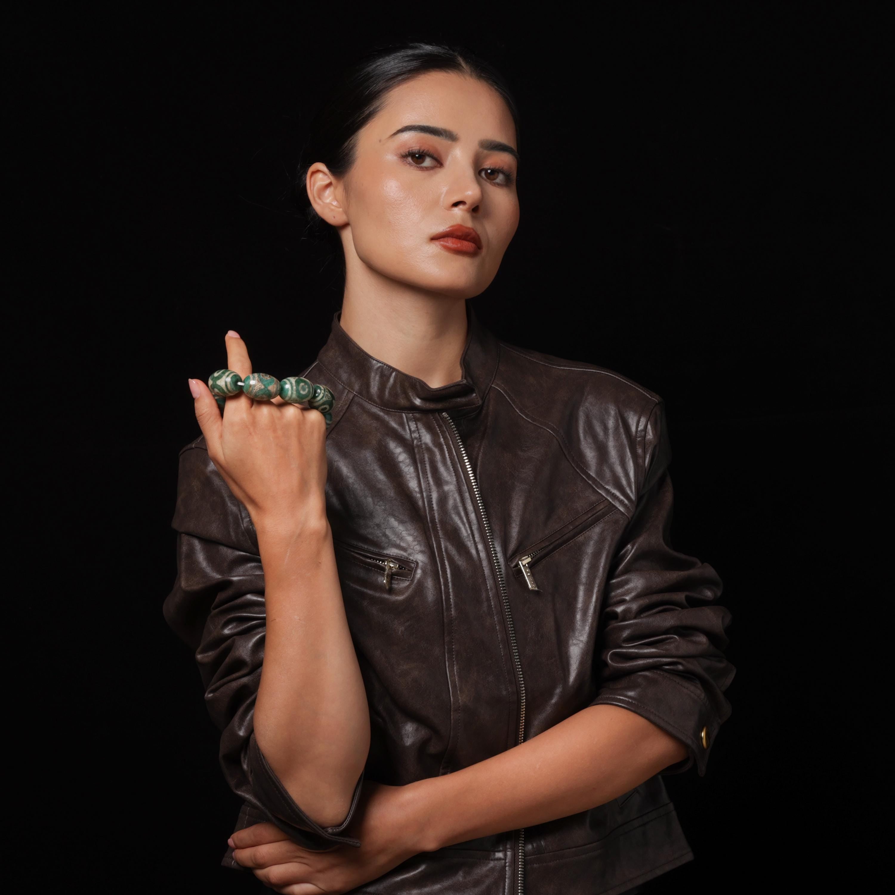 Tibetan Three-Eyed Dzi Beads Bracelet