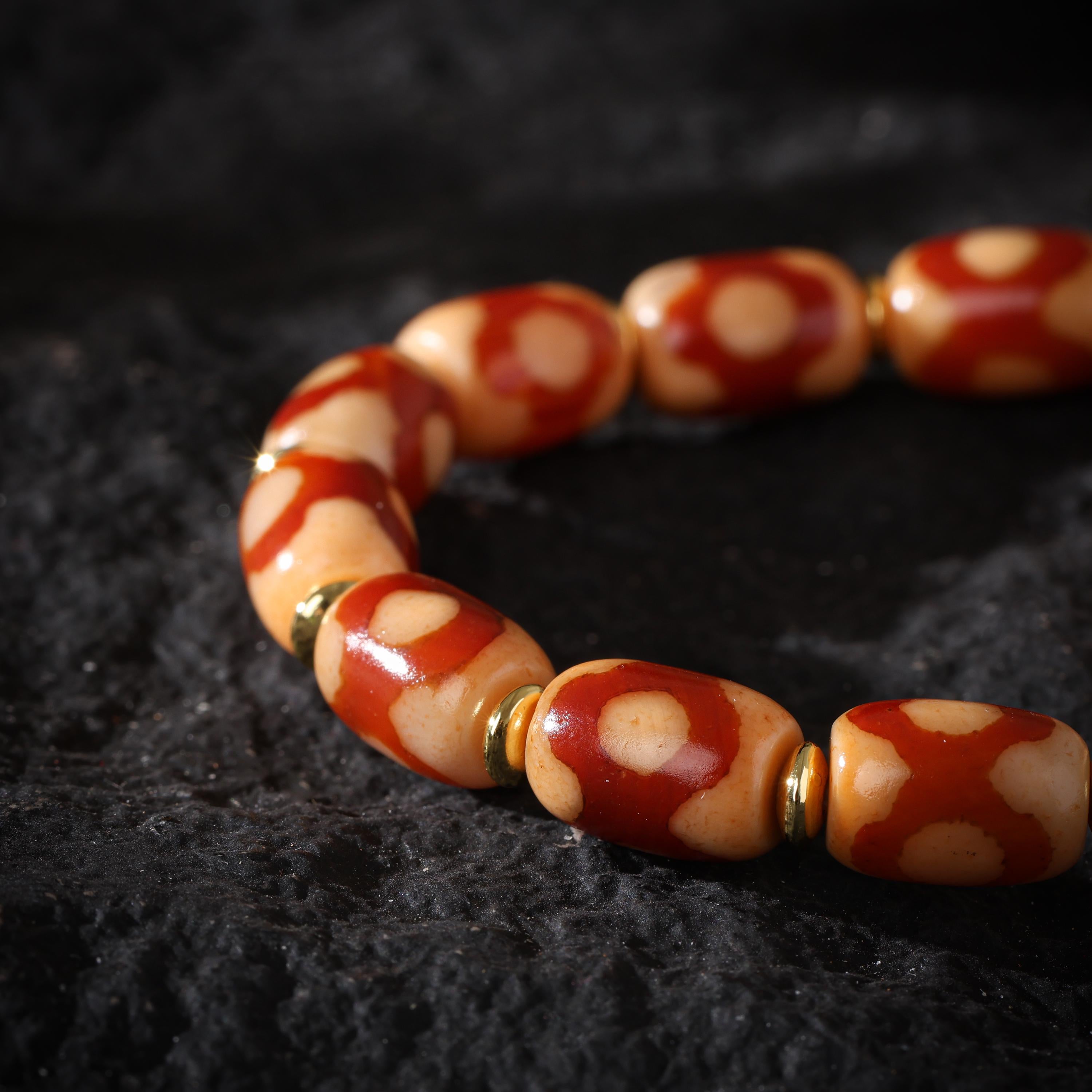 Mala Bracelet One-Eyed Dzi Sardonyx