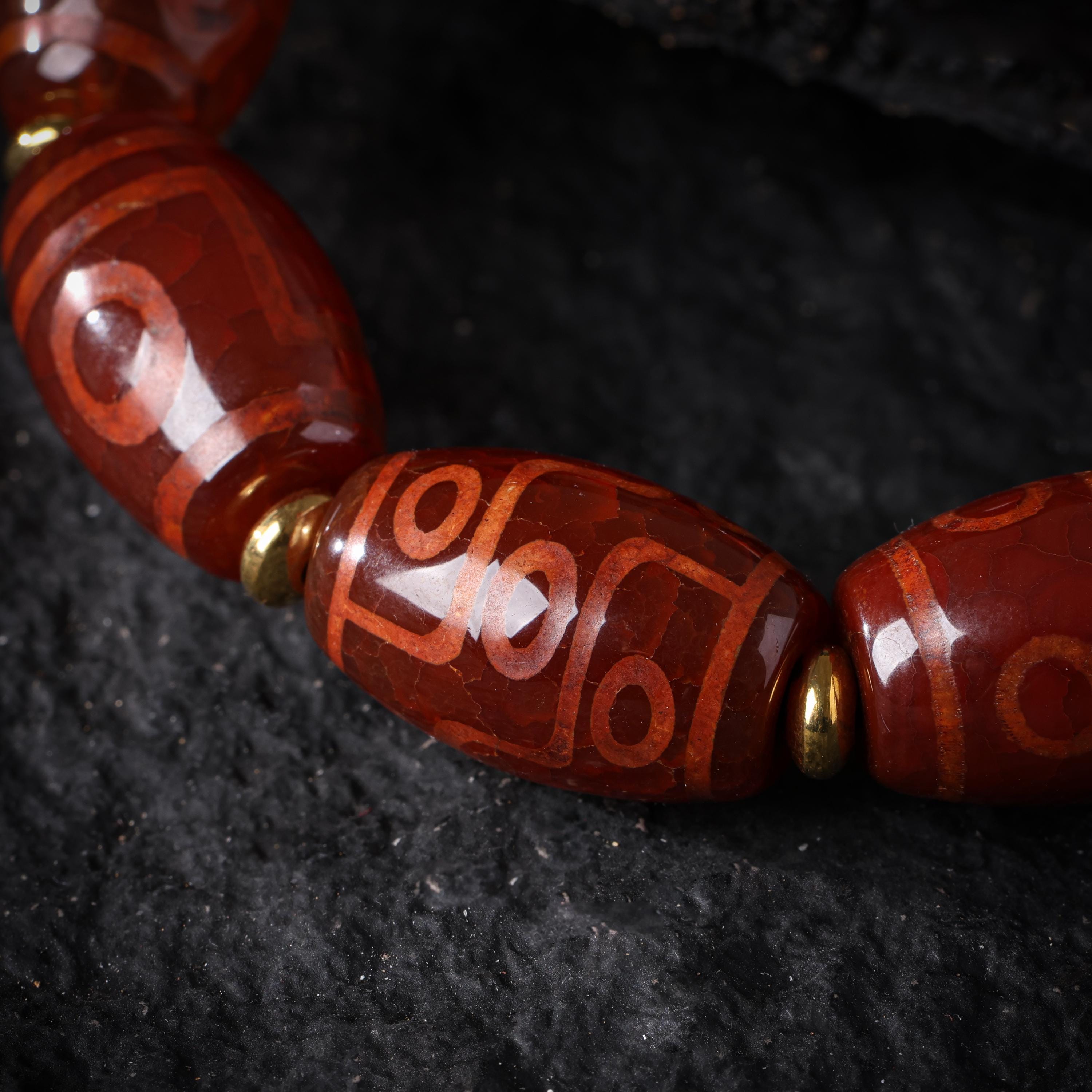 Tibetan Three-Eyed Dzi Mala Bracelet