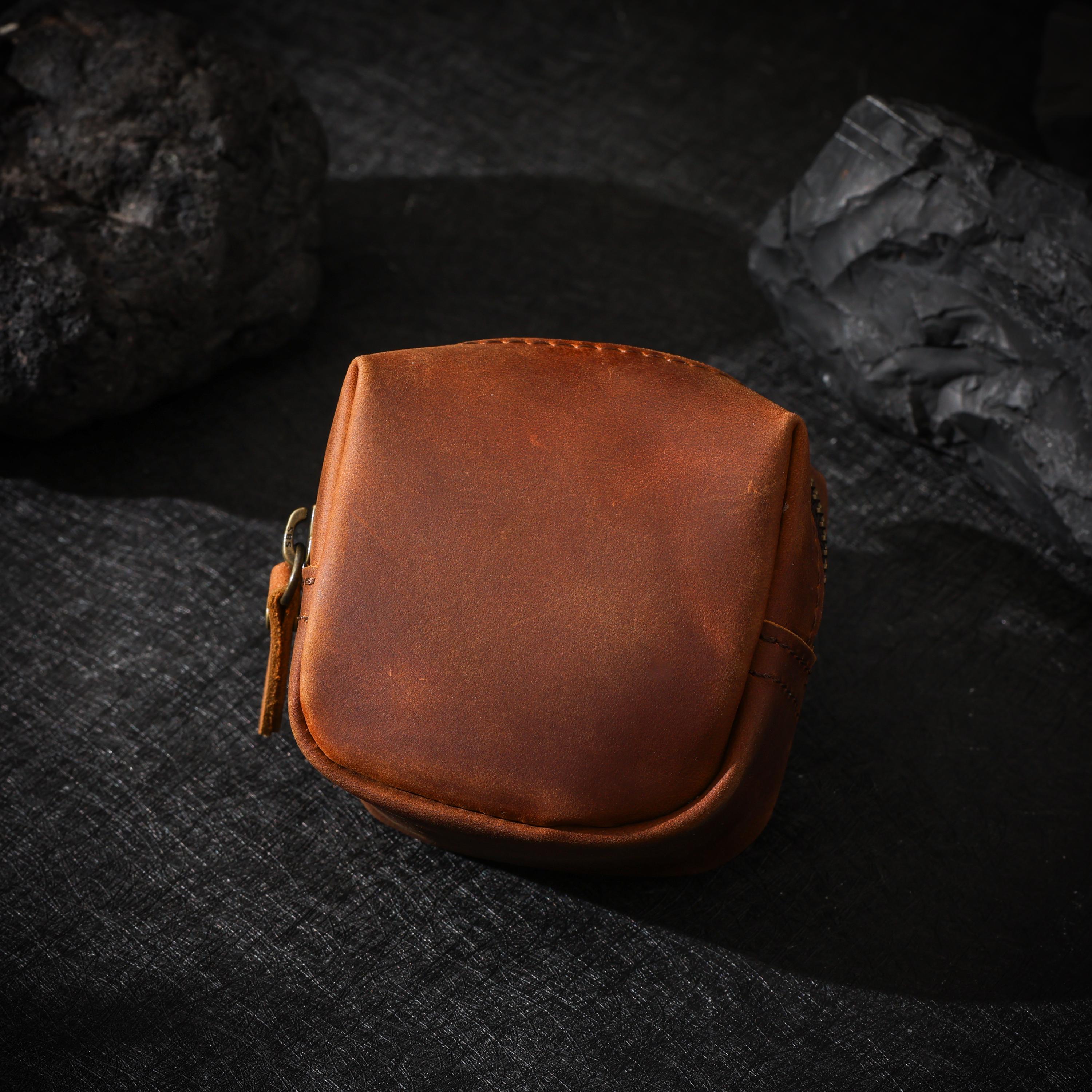 AURA DEER Tibetan Oiled Cowhide Jewelry Pouch | Full-Grain Cowhide Leather Travel Case