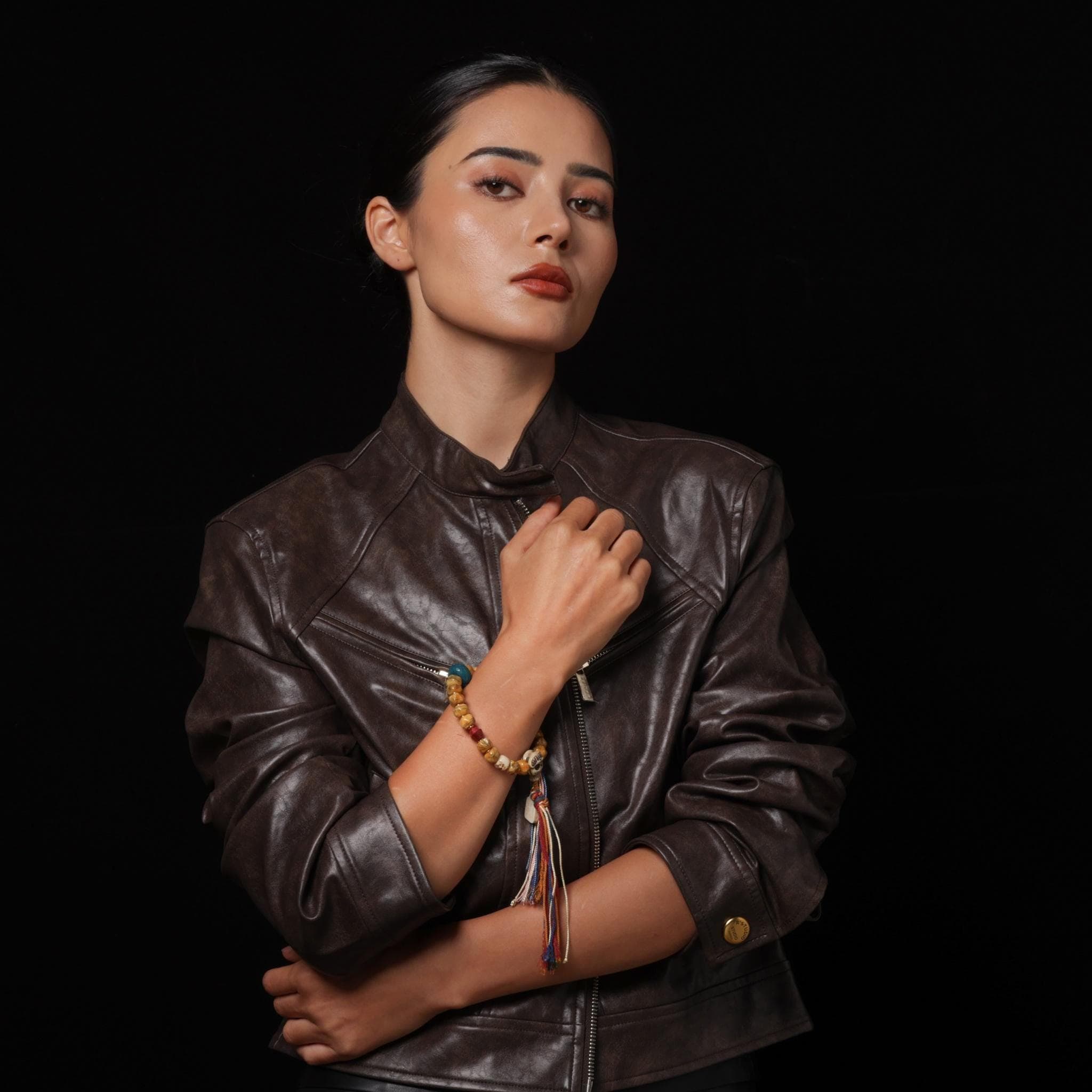 Yak Bone Carved Skull Amulet Tibetan Beaded Bracelet