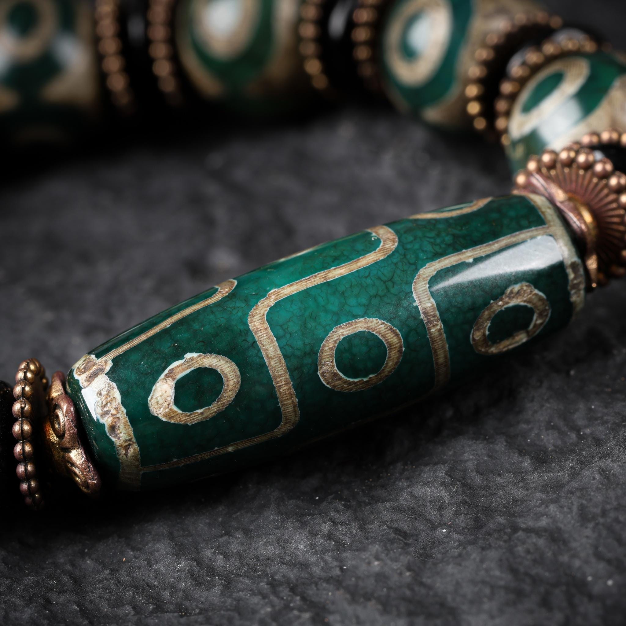 Tibetan Dzi Mala Bracelet Nine-Eye Green Dzi Beads