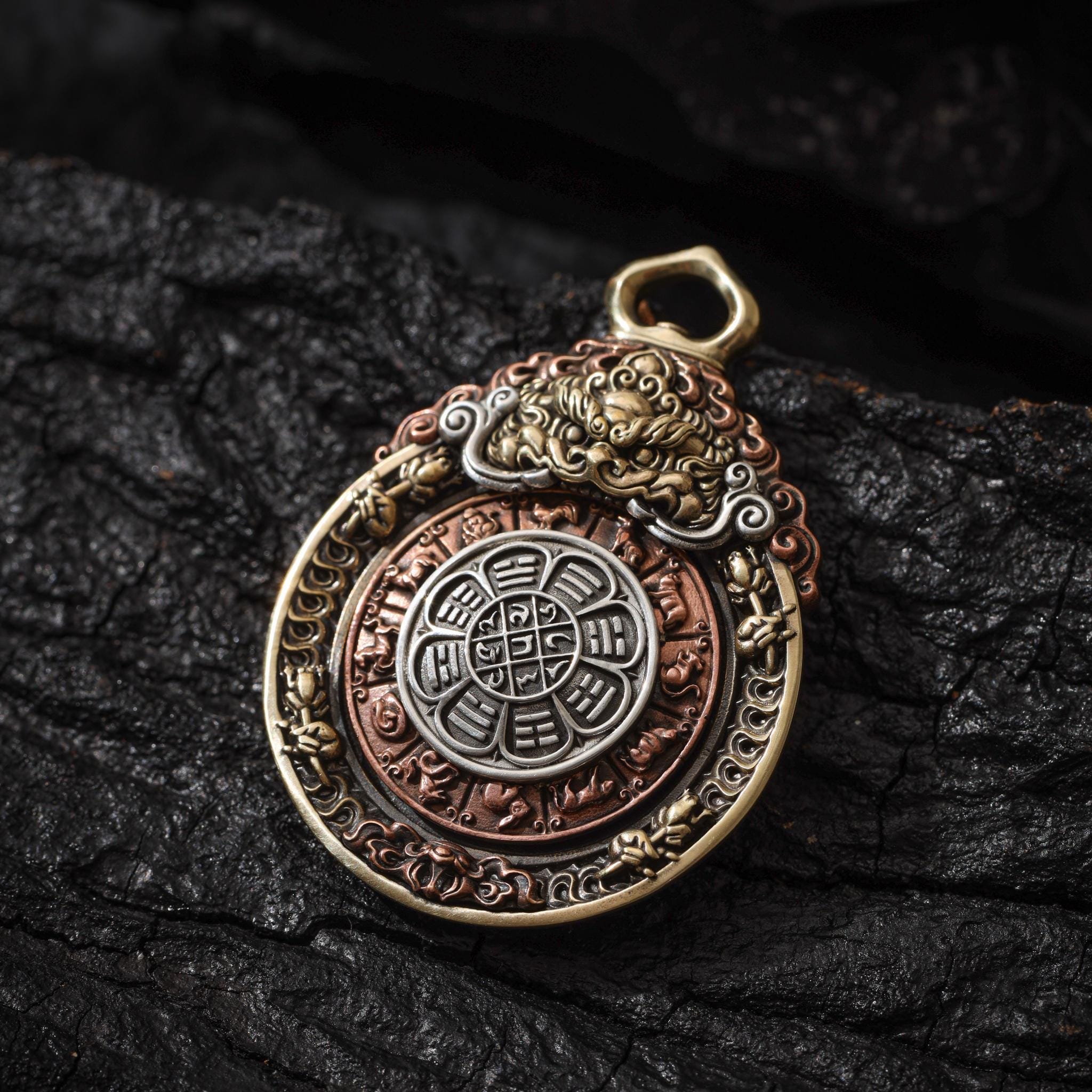 Rotating Vajra Pendant