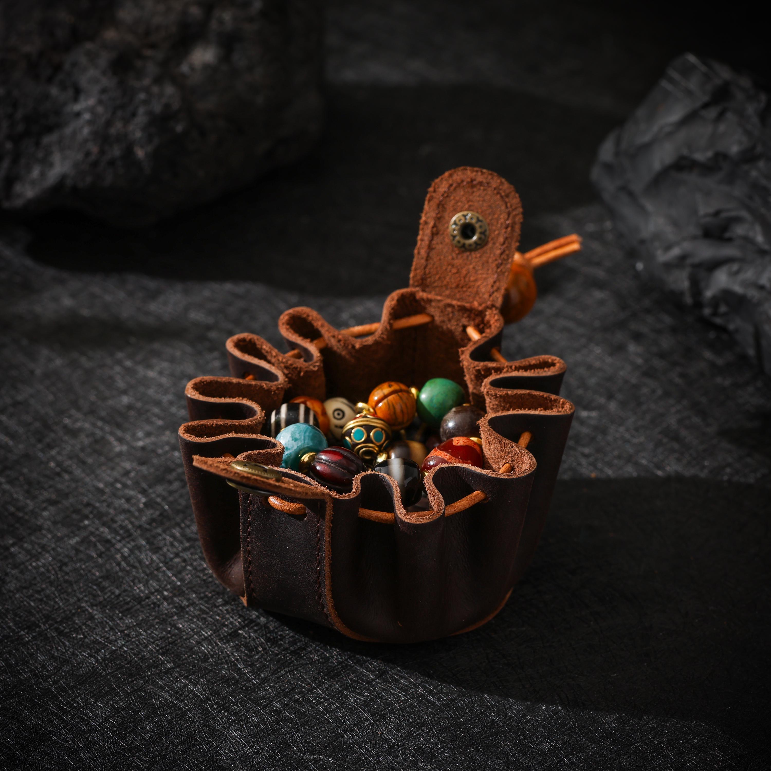 AURA DEER Oiled Cowhide Mini Jewelry Pouch | Full-Grain Leather