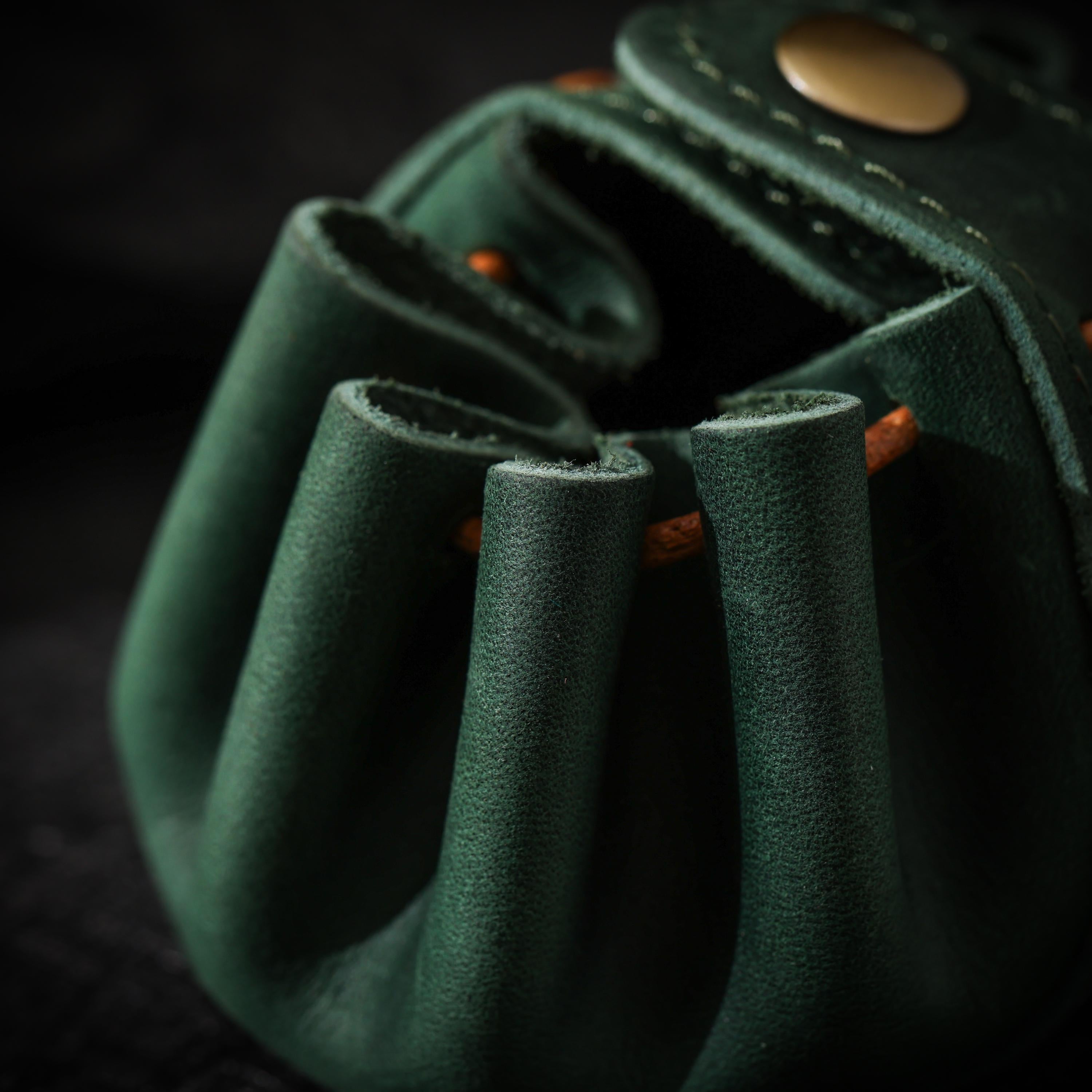 AURA DEER Oiled Cowhide Mini Jewelry Pouch | Full-Grain Leather