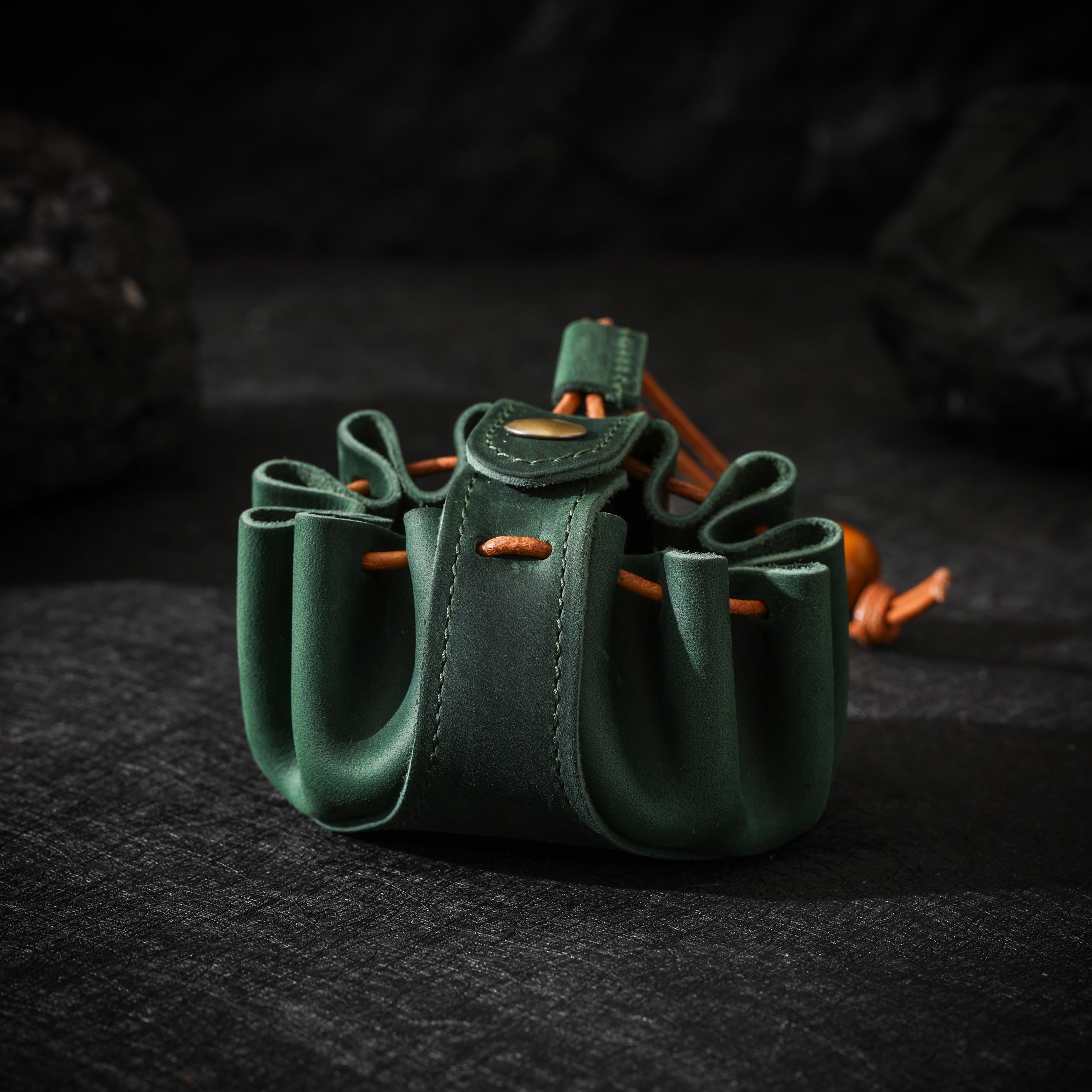 AURA DEER Oiled Cowhide Mini Jewelry Pouch | Full-Grain Leather