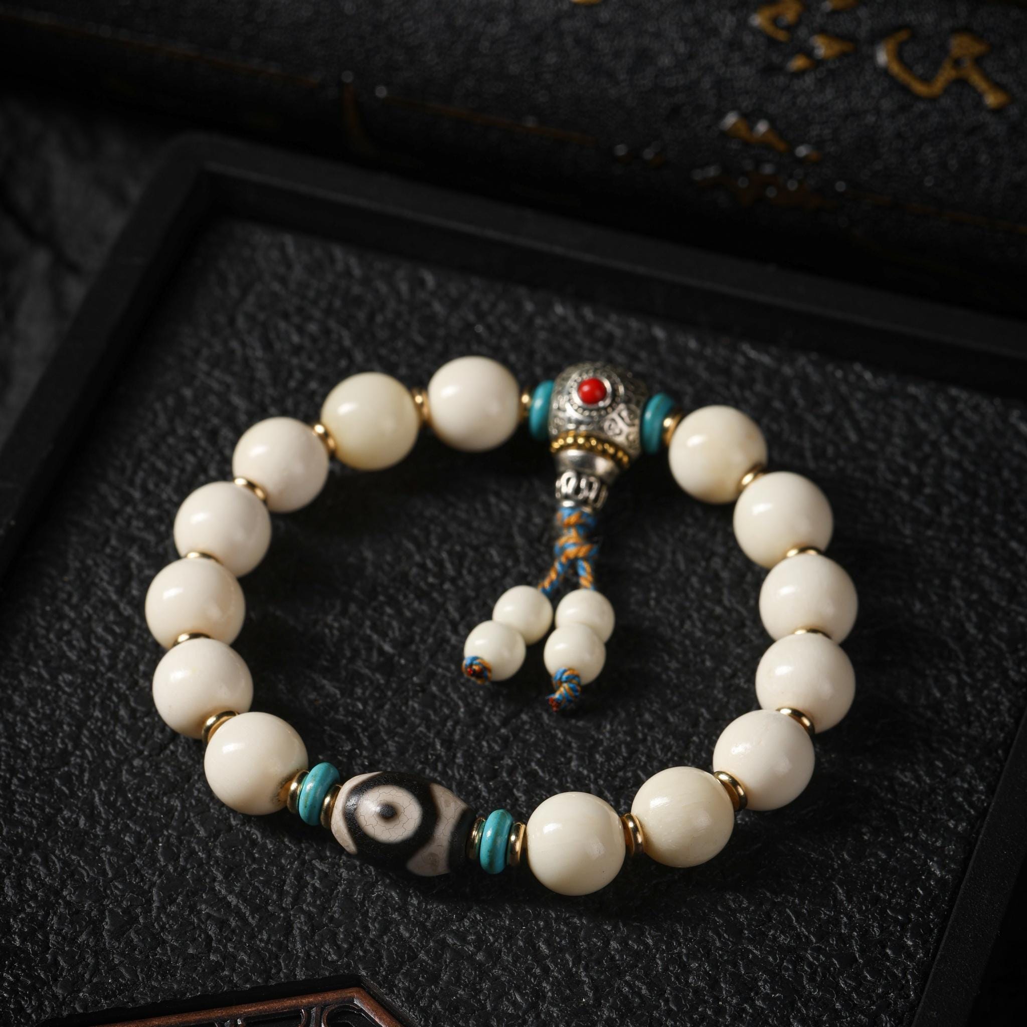 Yak Bone Bracelet with Dzi Beads
