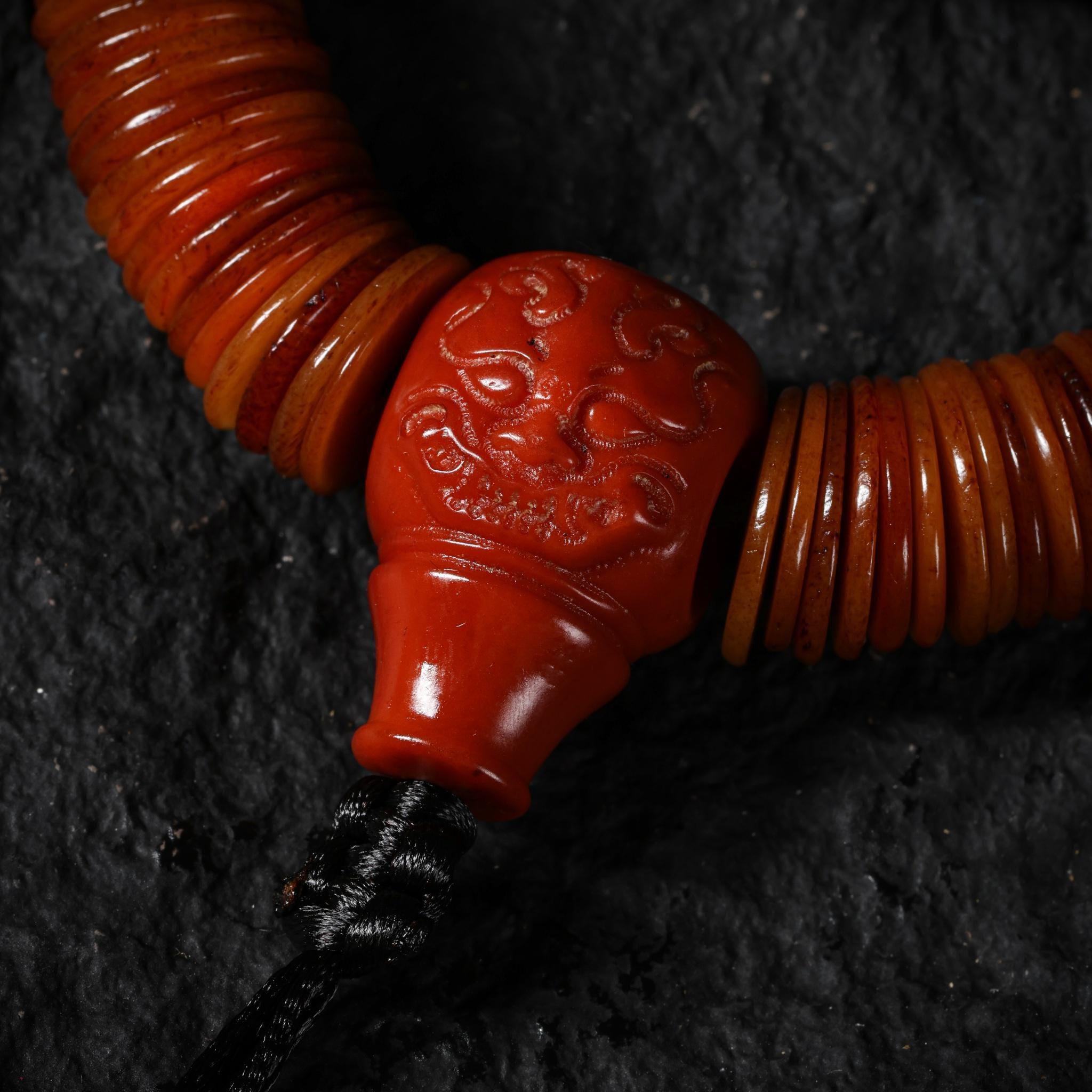 Yak Bone Bracelet 108 Disc Beads with Turquoise, Snow Lion Totem Amulet