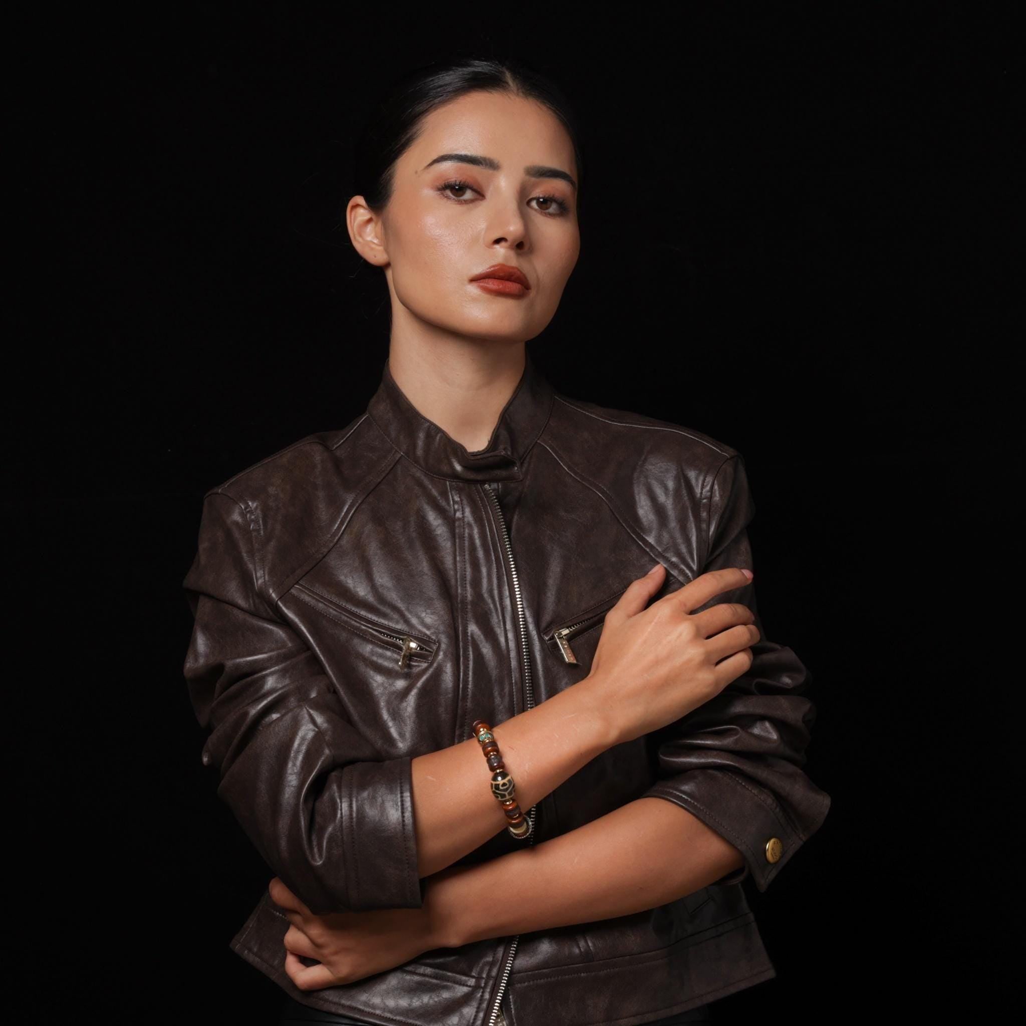 Yak Bone Bracelet with Turquoise Dzi Bead