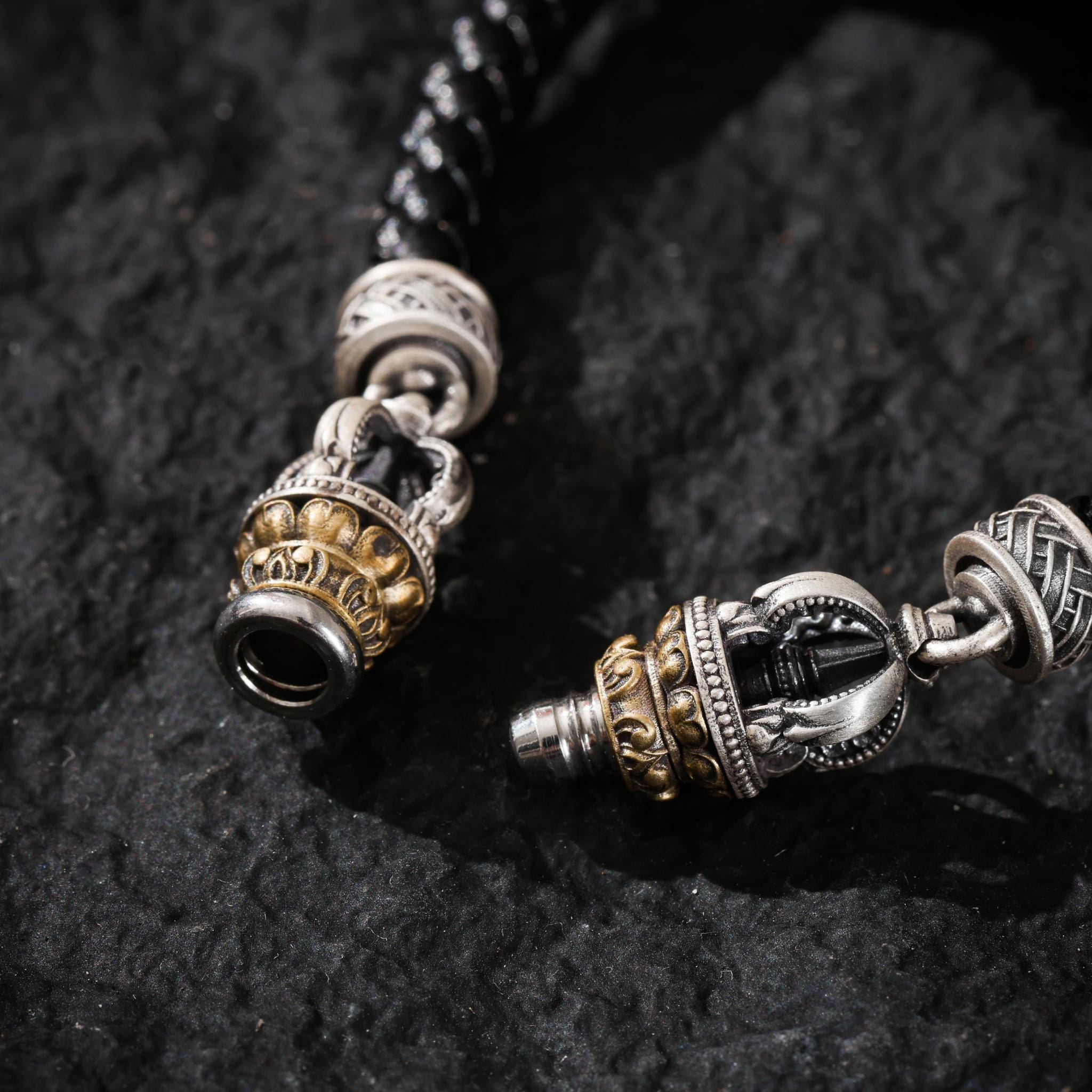 Vajra Bracelet – Tibetan Amulet