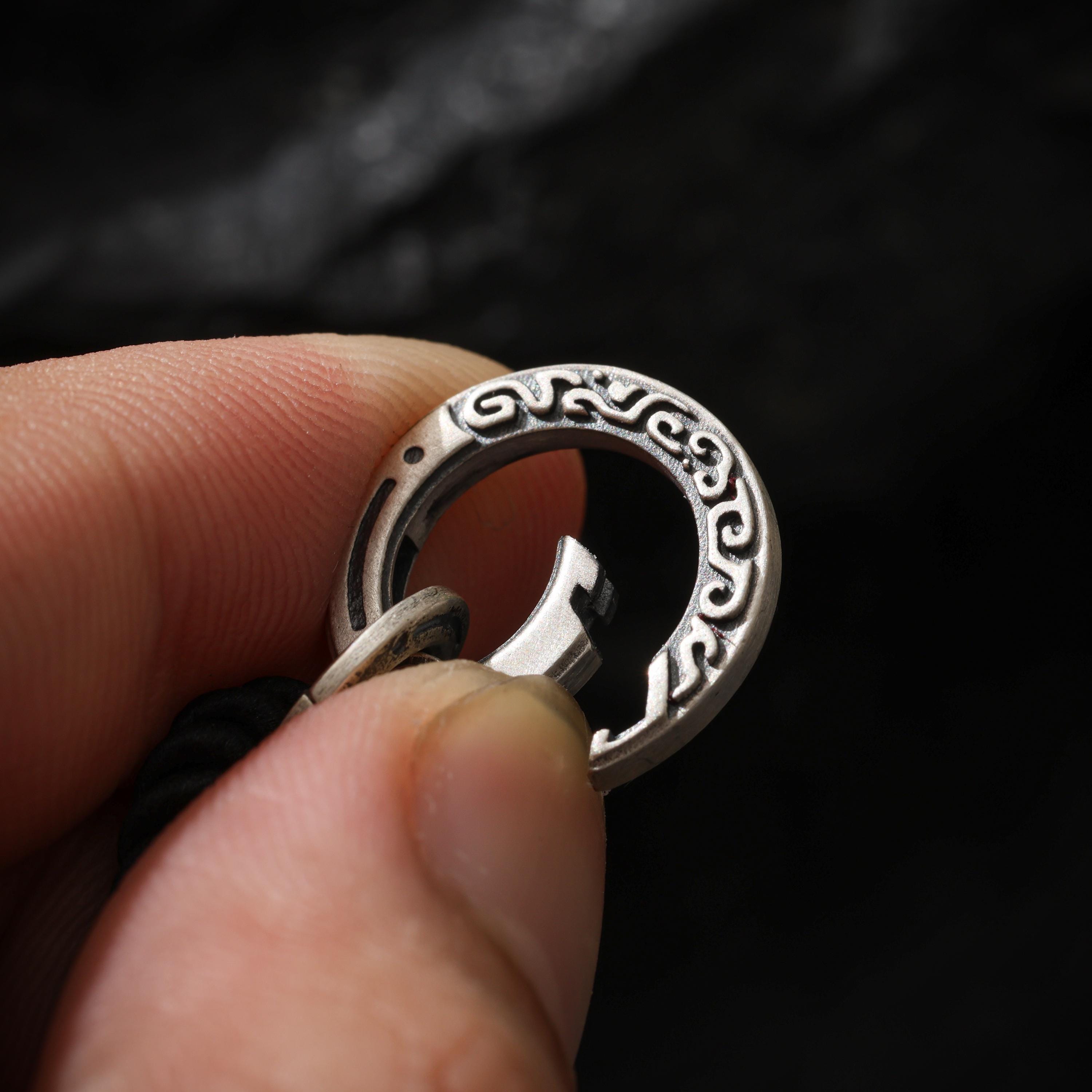 Rotating Vajra Pendant