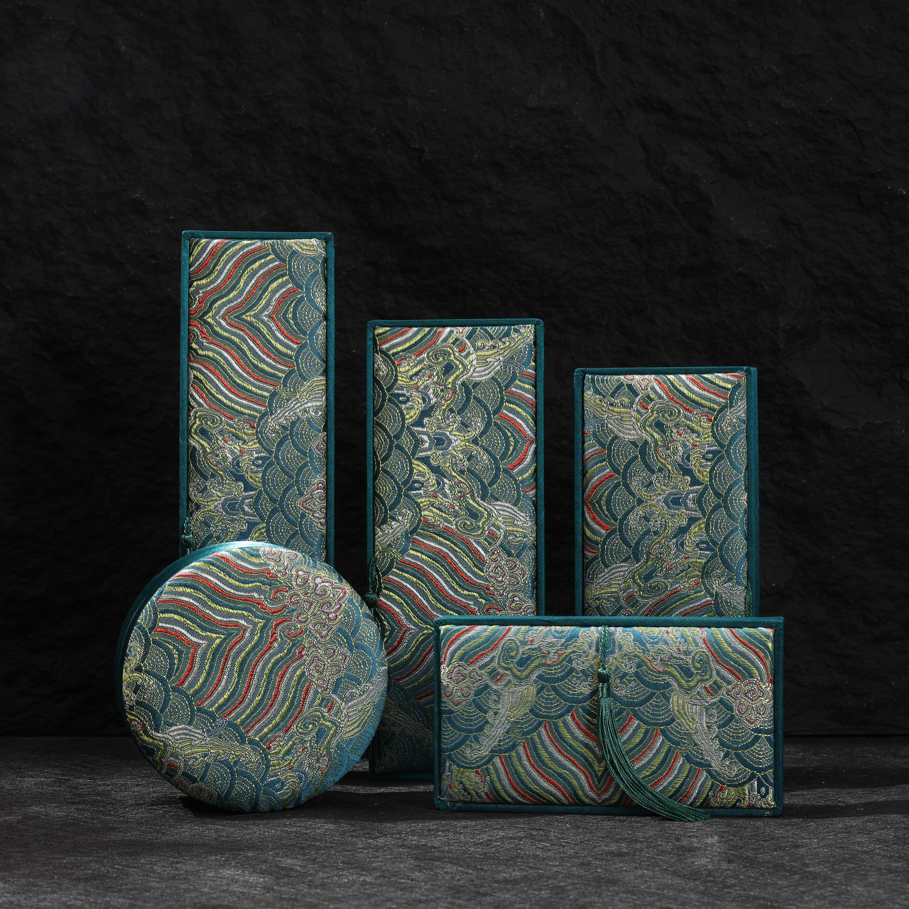 Five-Pronged Vajra Handheld Object