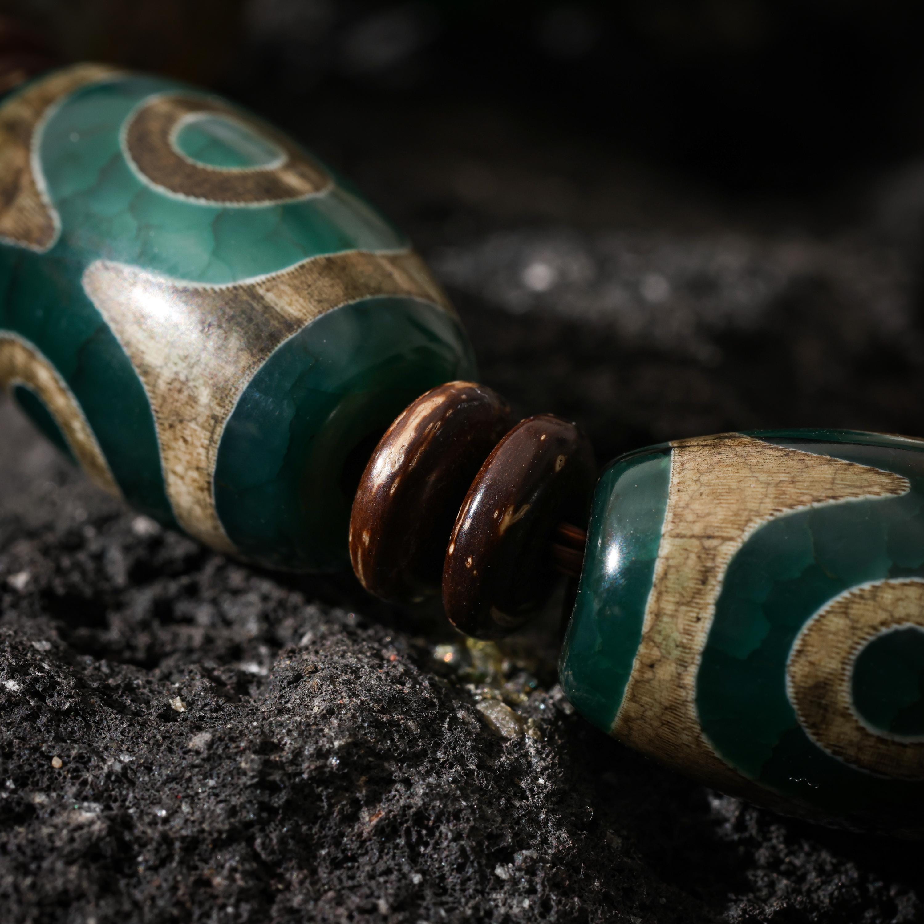 AURA DEER Tibetan Dzi Agate Bracelet Statement Stretch Bracelet Protective Talisman Jewelry