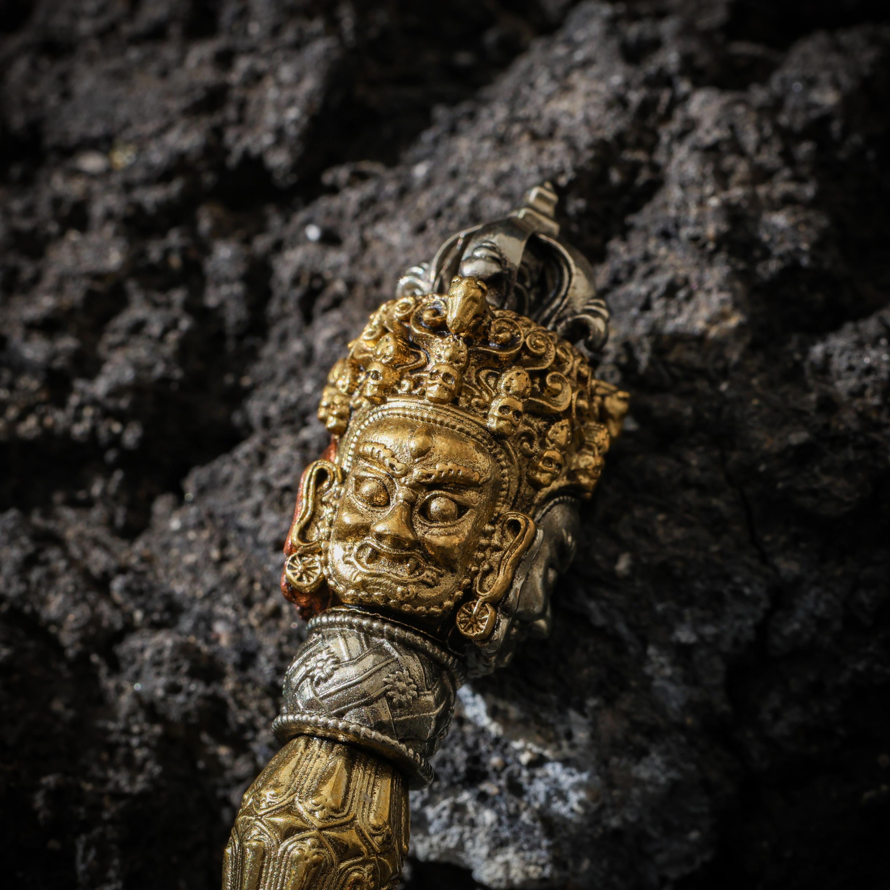 AURA DEER Tibetan Brass Phurba Dagger Statue, Vajrakilaya Ritual Decor, Three-Sided Vajra with Stand