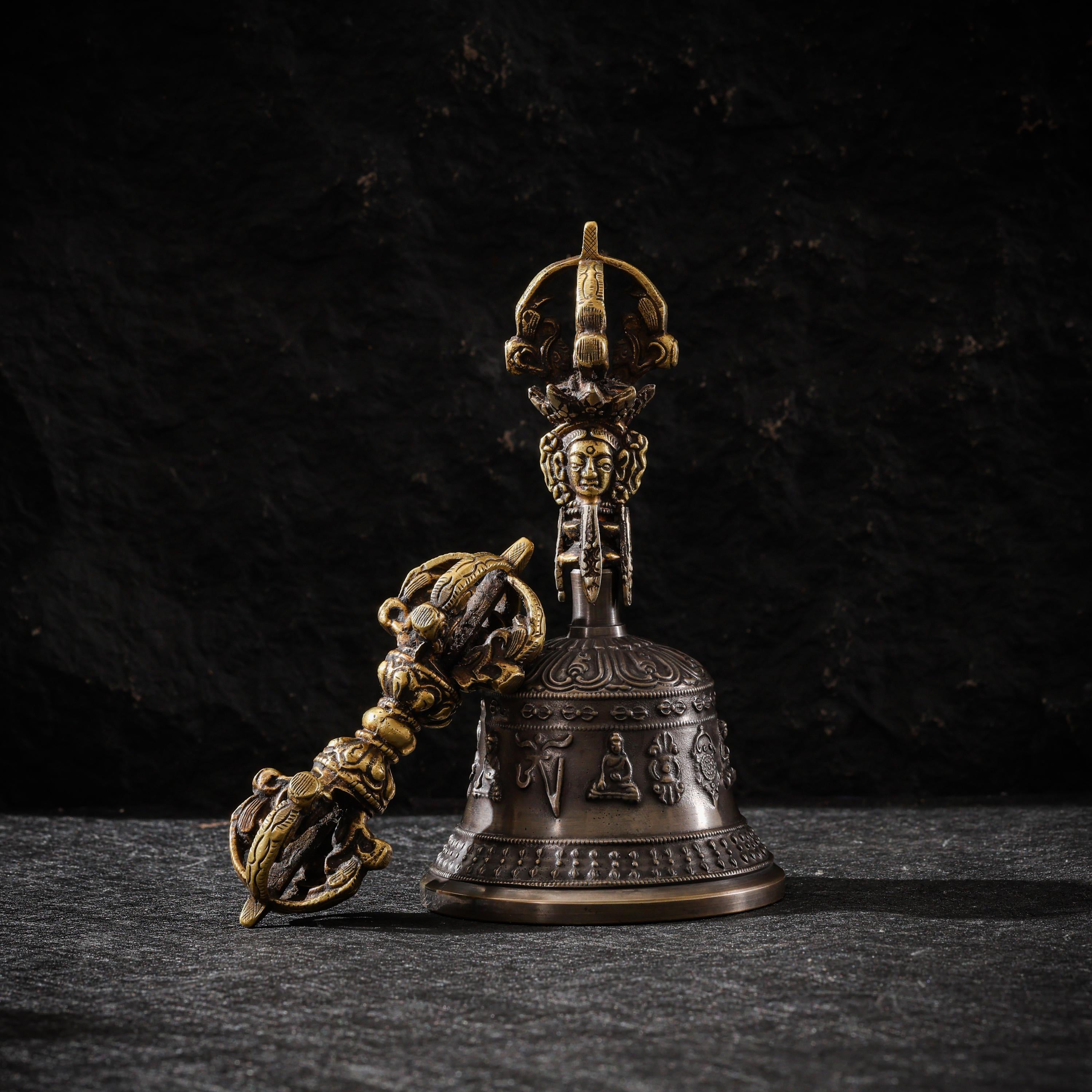 AURA DEER Tibetan Brass Bell and Vajra Set, Five-Prong Dorje, Altar Decor, Meditation Ritual