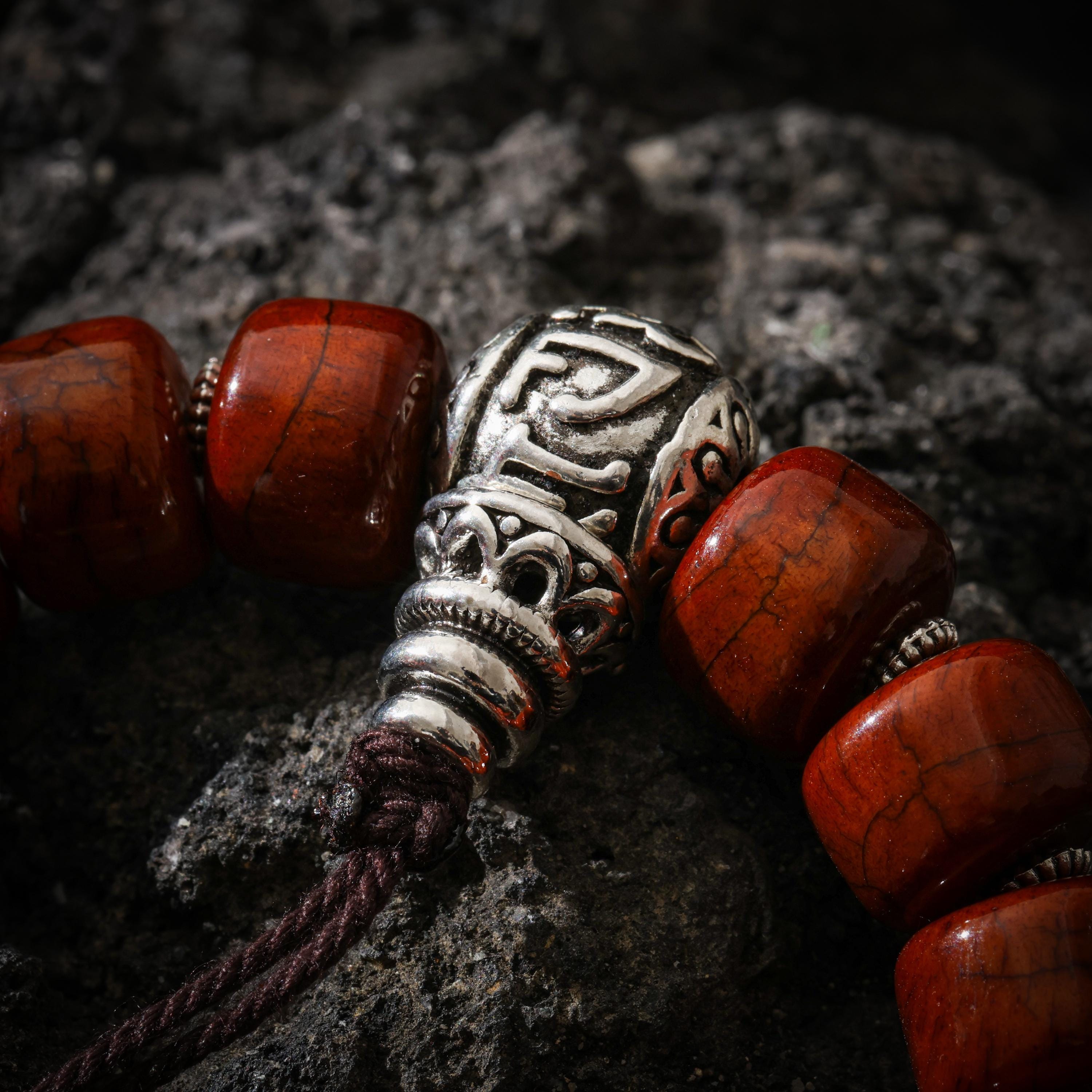 AURA DEER Yak Bone Bracelet with Om Mani Padme Hum Bead, Adjustable Bracelet